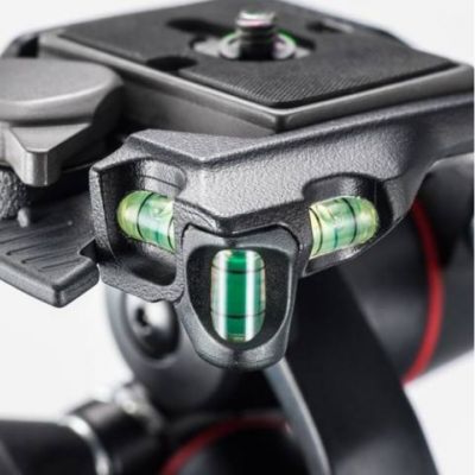 Manfrotto MT055XPRO3 - Photo 2 sur 5