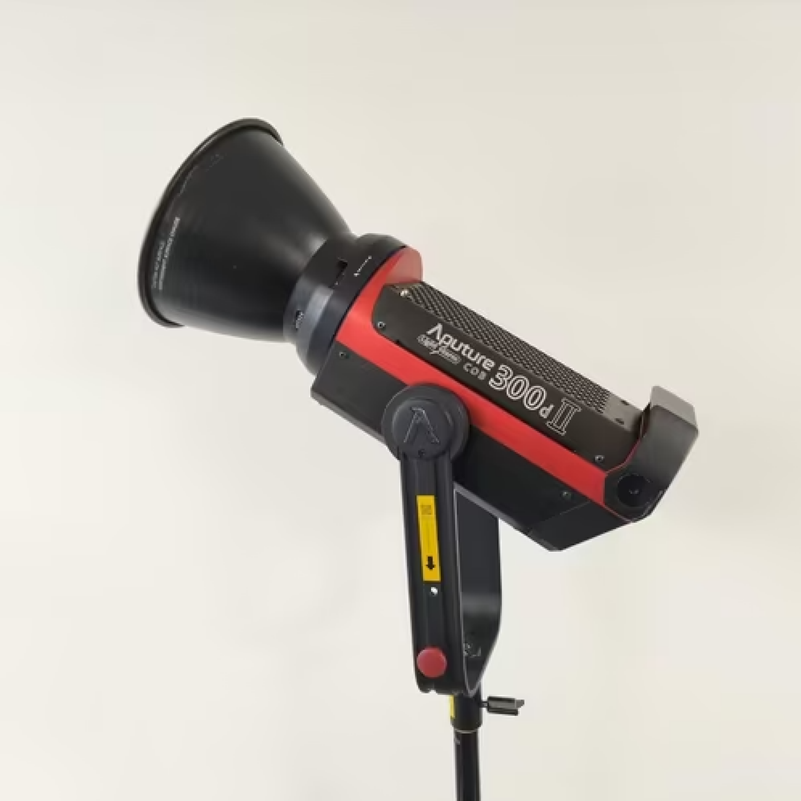APUTURE LS 300d II - Photo 1 sur 4