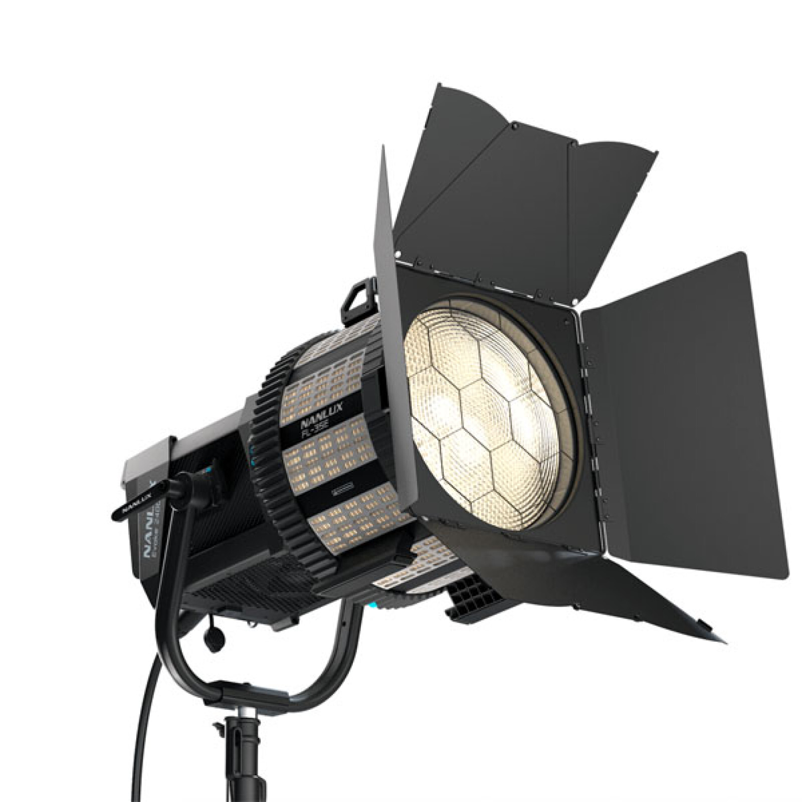 Pack Nanlux Evoke 2400B + Fresnel FL-35E motorisée - Photo 1 sur 5