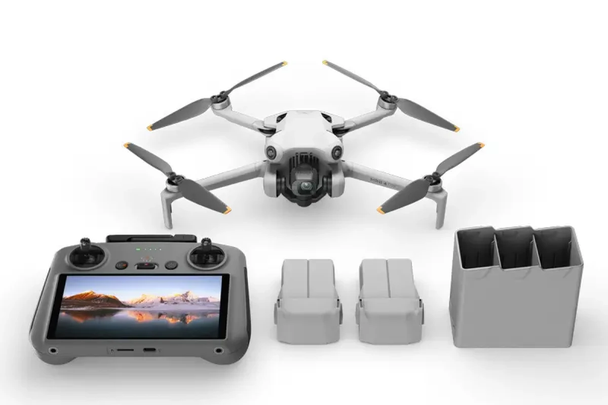 Location DJI Mini 4 Pro Combo - Lightyshare