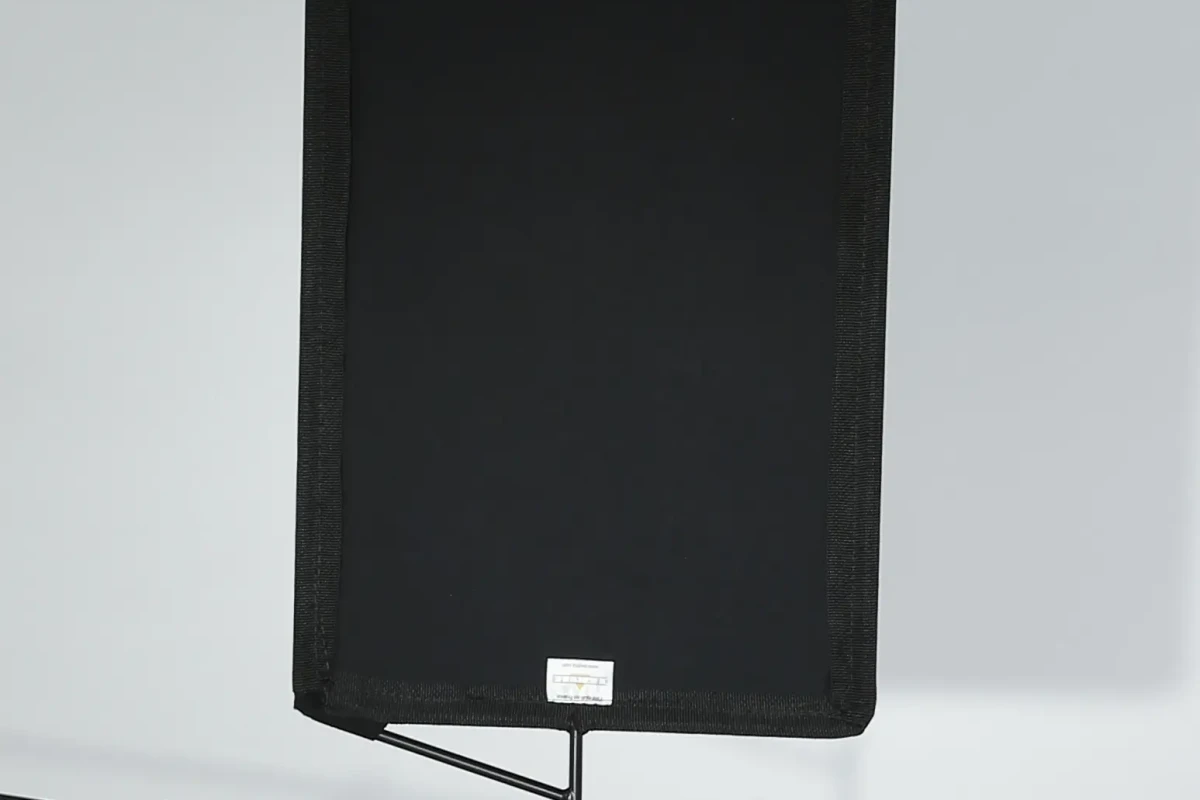 Location KEYLITE Drapeau Medium 45x60cm - Lightyshare