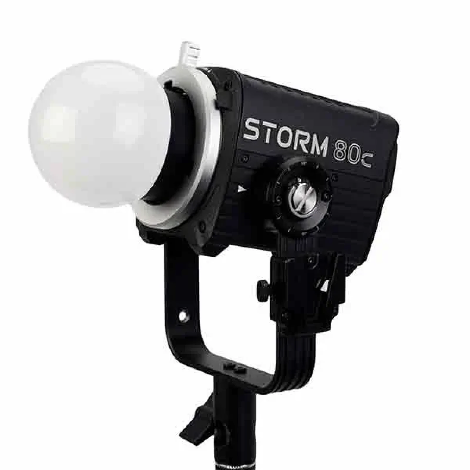 APUTURE Storm 80C - Photo 2 sur 3