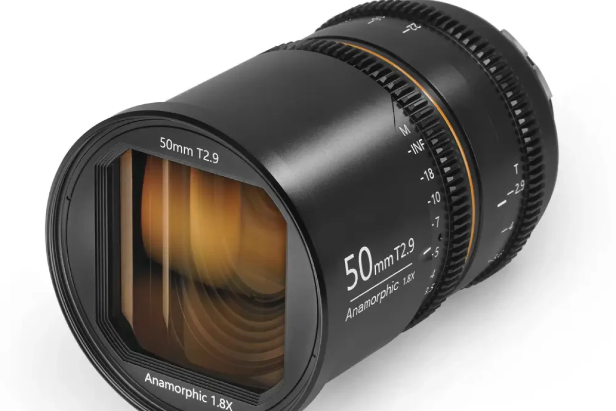 Location Blazar 50mm Great Joy T2.9 1.8x Anamorphic Lens (PL, EF & RF) - Lightyshare