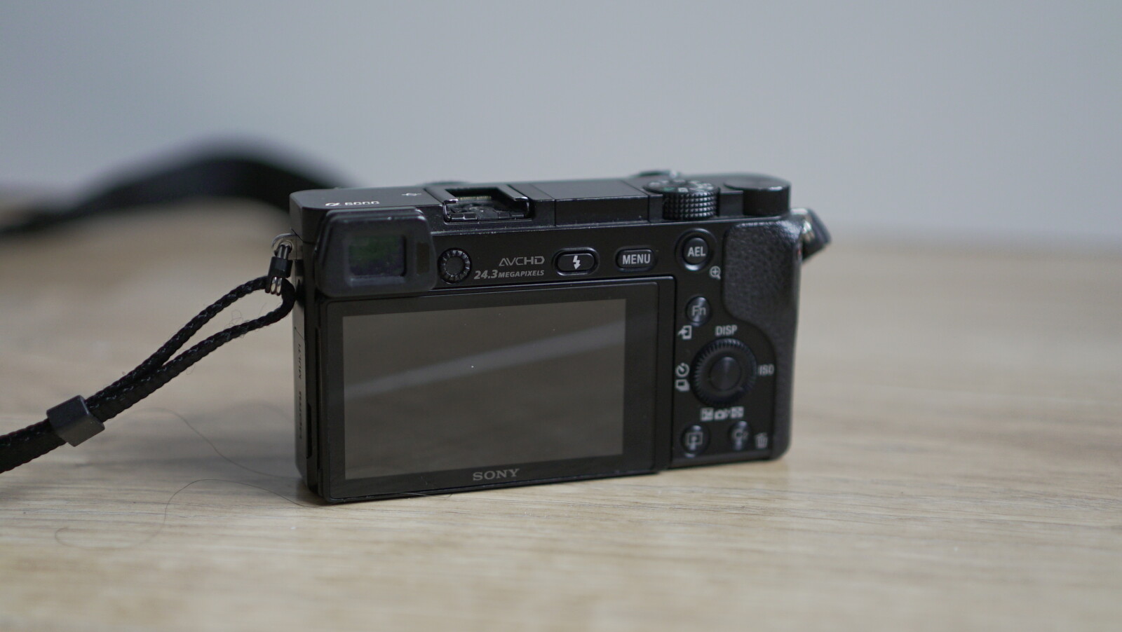 Boitier Sony A6000 - Photo 2 sur 3