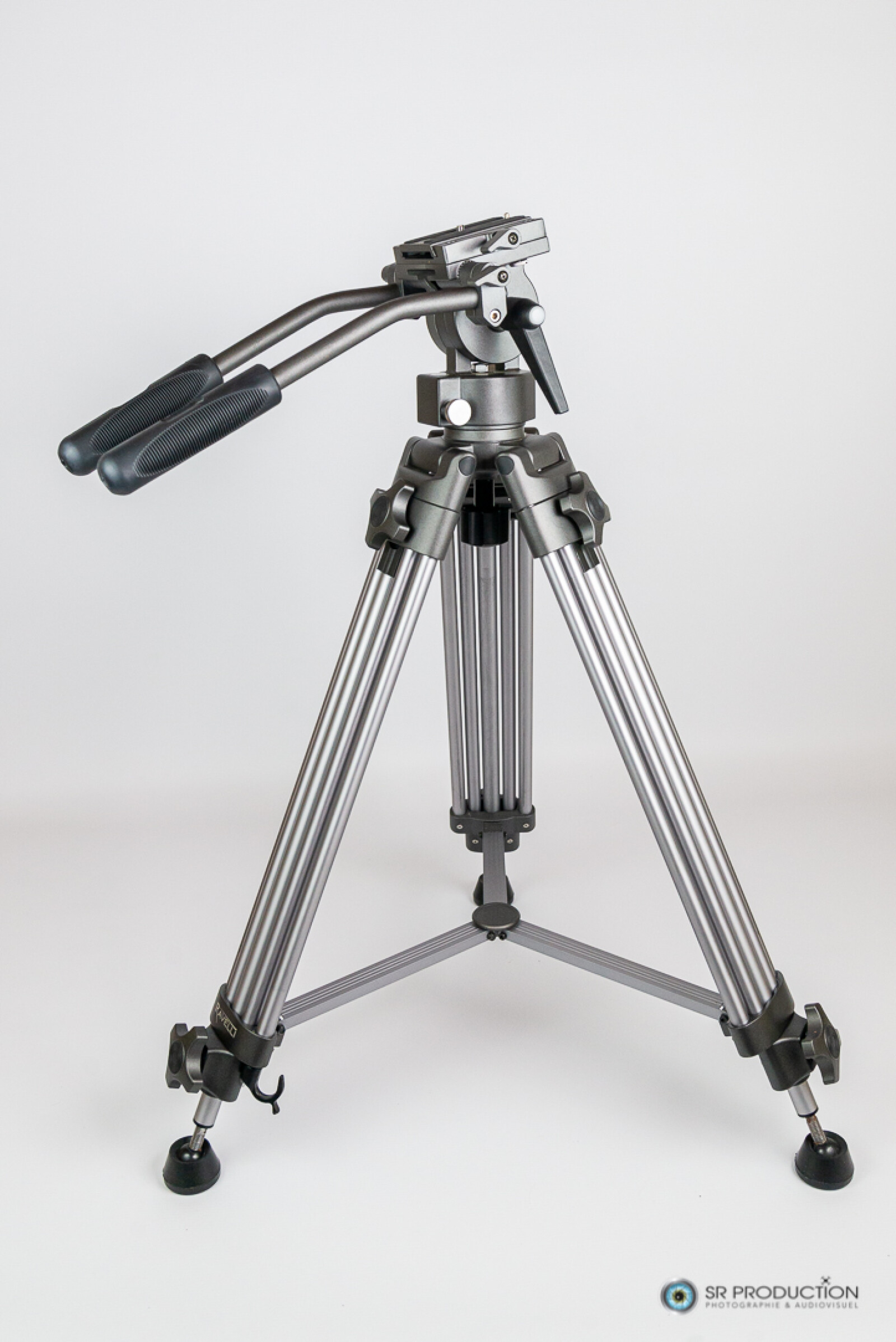 Trépied professionnel pour vidéo  - Photo 1 sur 3