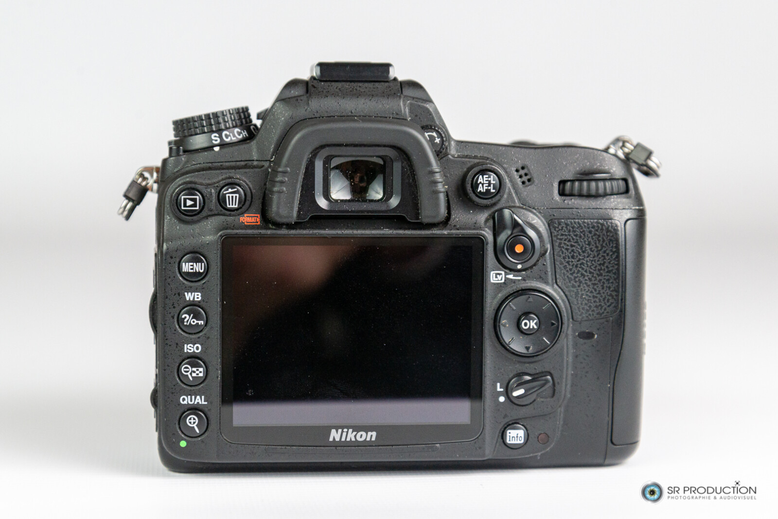 Appareil photo réflex apsc Nikon D7000 - Photo 2 sur 3