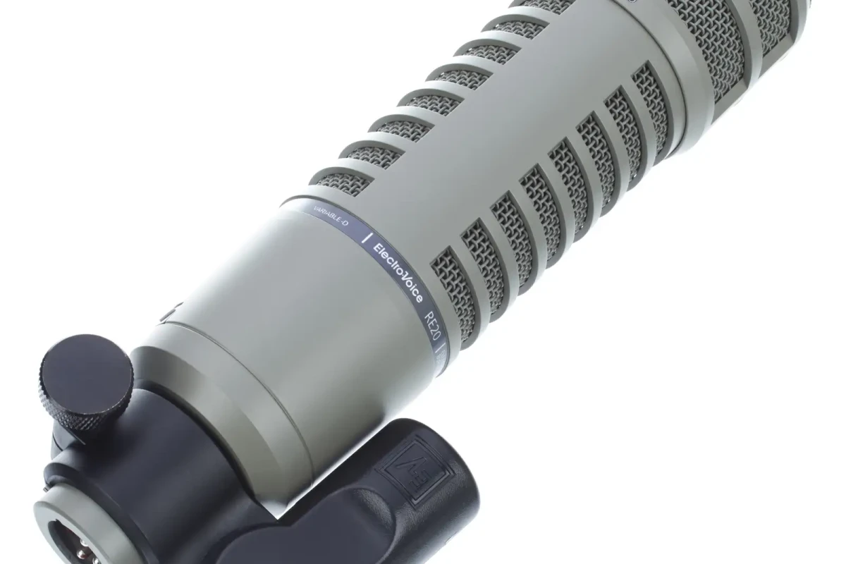 Location Electrovoice RE20 - Lightyshare