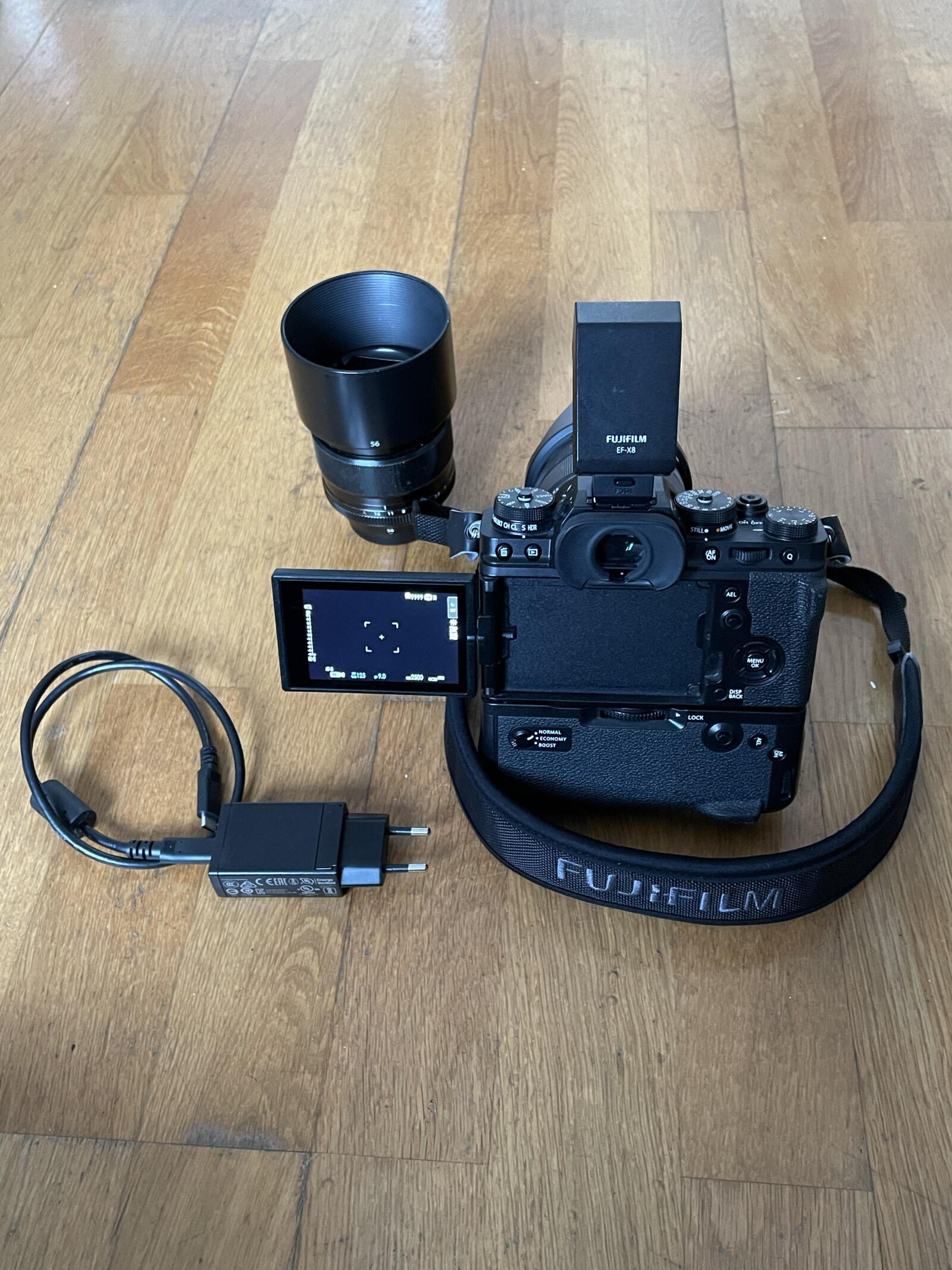 Boitier Fujifilm XT4 + Kit 2 optiques  - Photo 2 sur 5