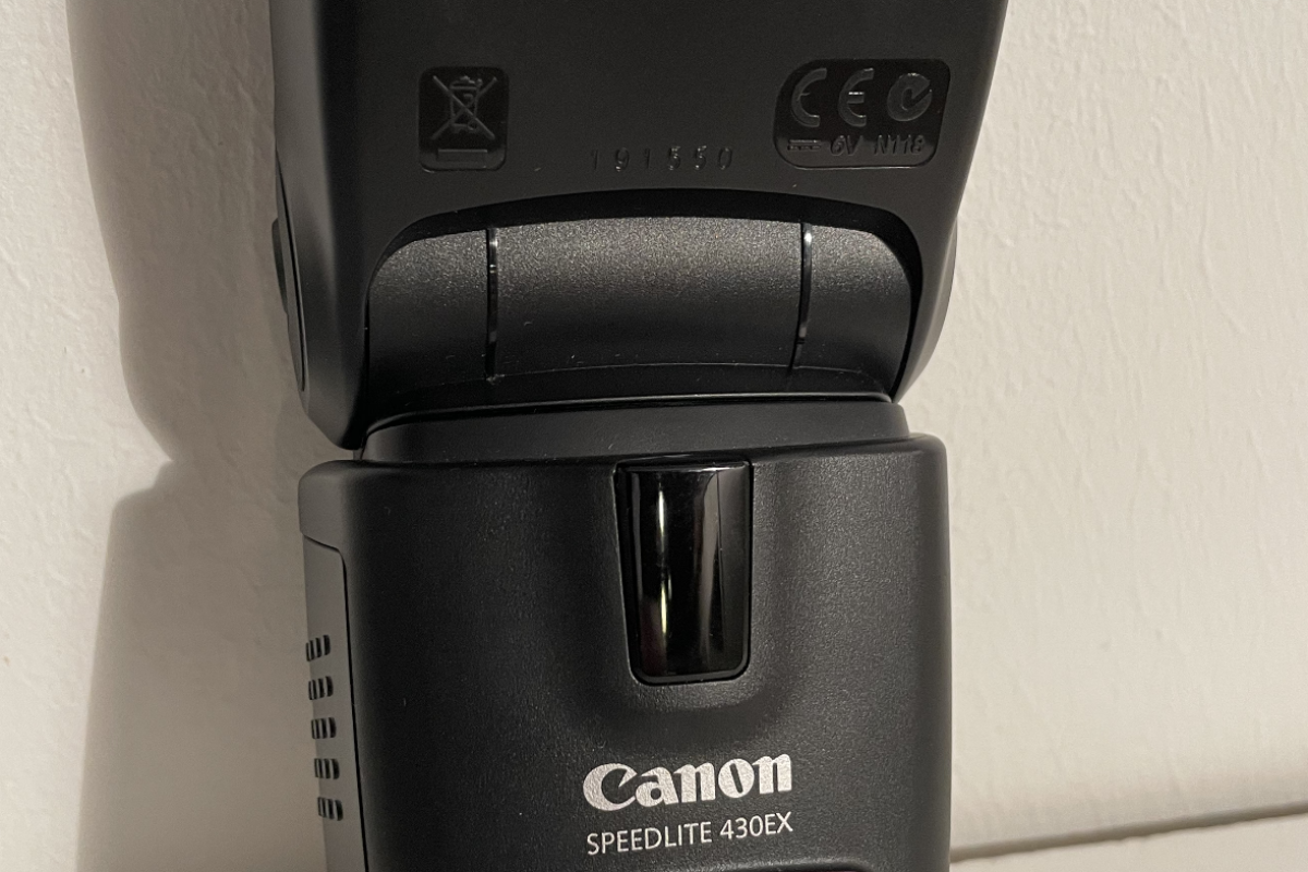 Location Canon Flash Canon speedlite 430X - Lightyshare