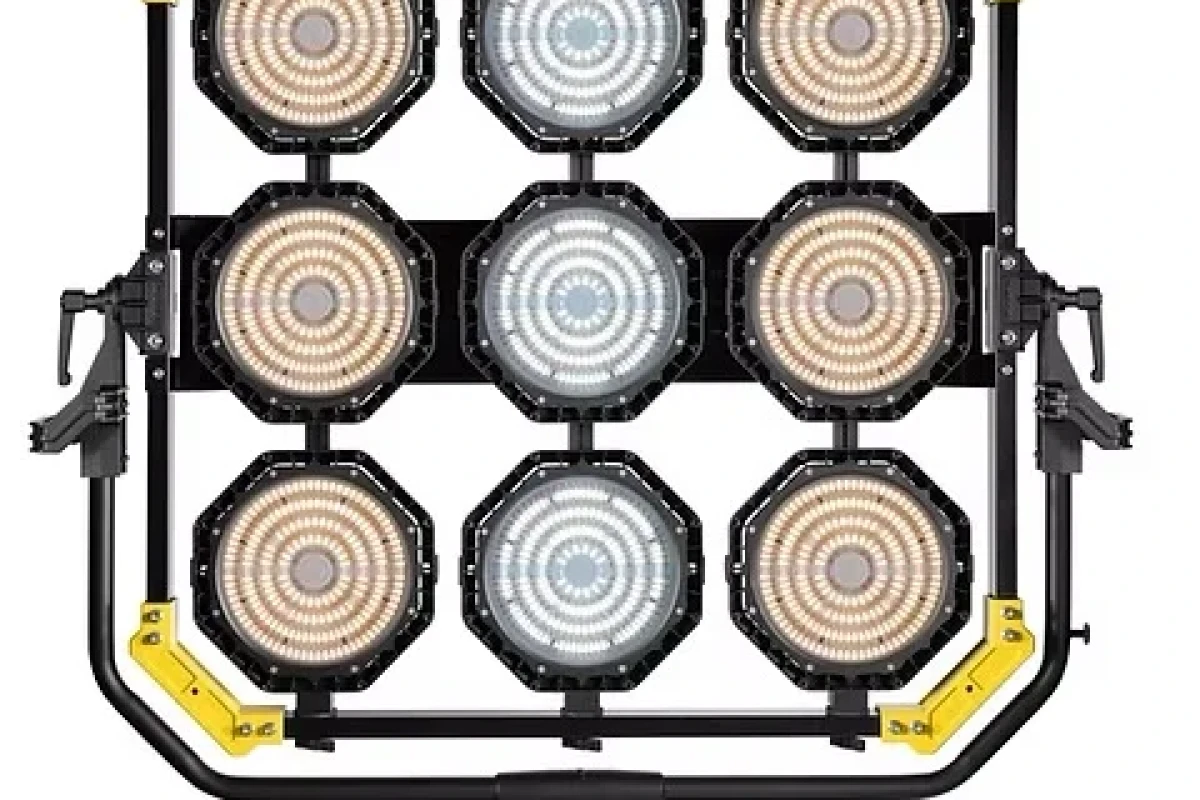 Location Lightstar Luxed 9 - Lightyshare