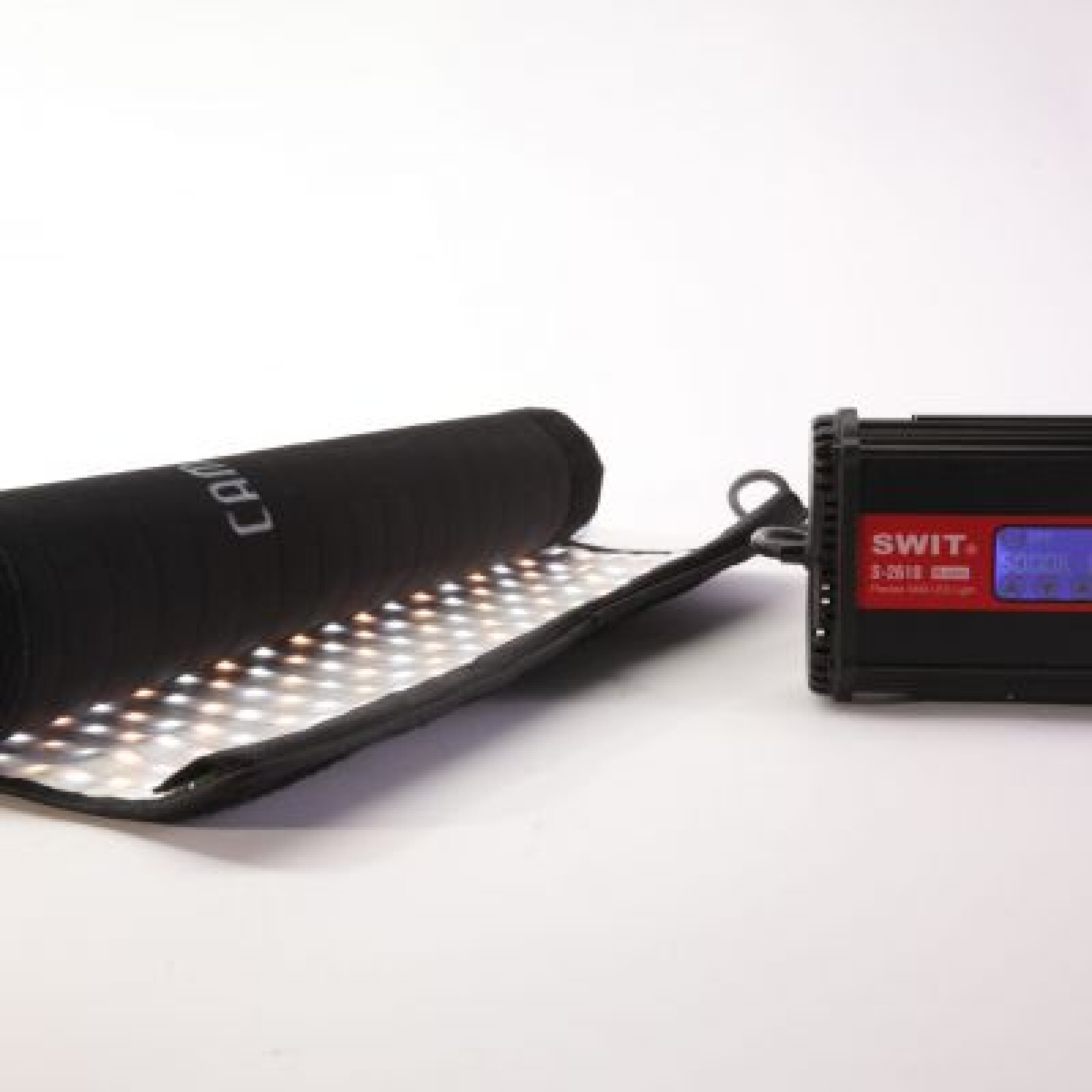 Panneau LED flexible SWIT 2620 + pied - Photo 5 sur 5