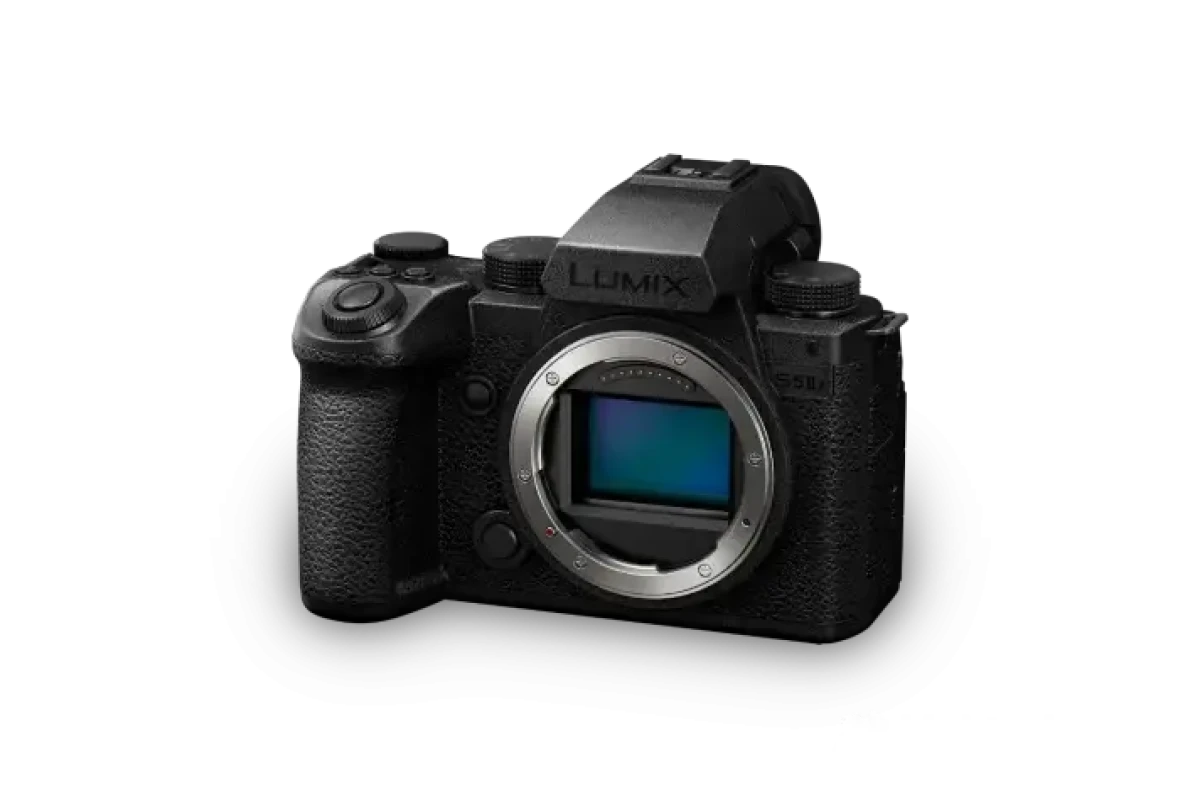Location Panasonic LUMIX S5IIX, Ronin RS3 mini, 14mm-24mm-50mm - Lightyshare