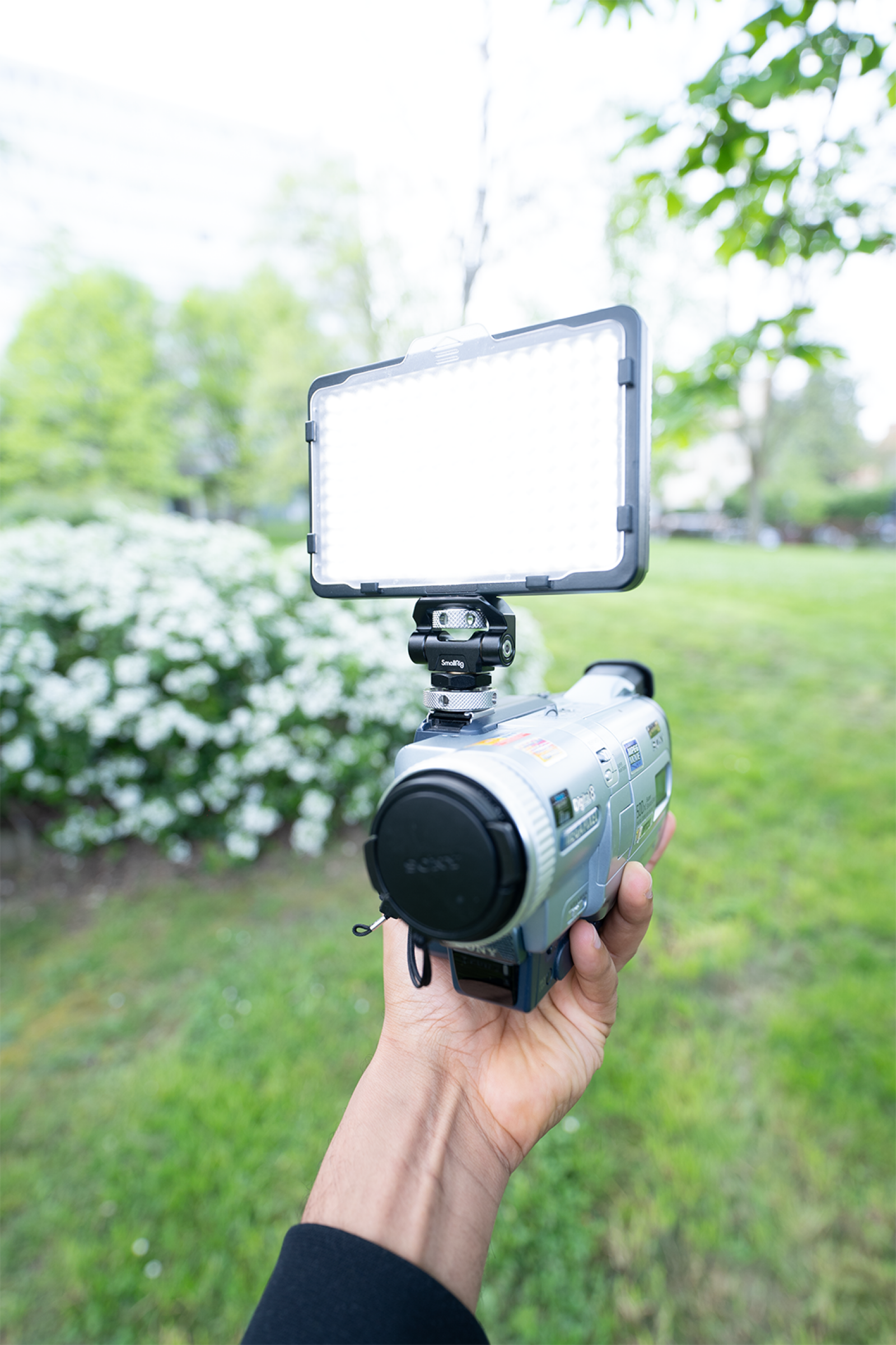 Sony DCR-TRV725E - Photo 3 sur 4