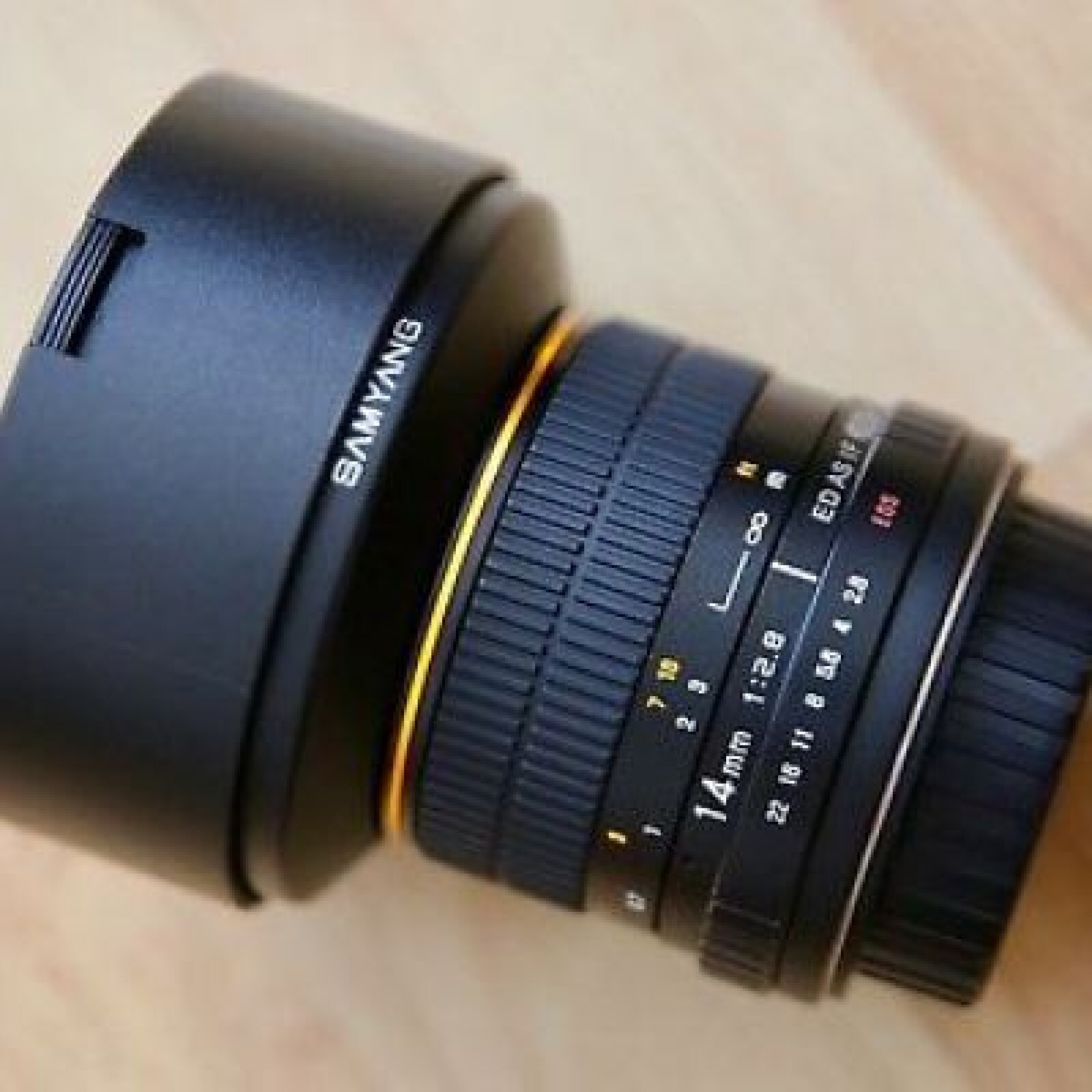 Objectif Samyang  14mmf/2.8 monture EF ( Canon ) - Photo 1 sur 2