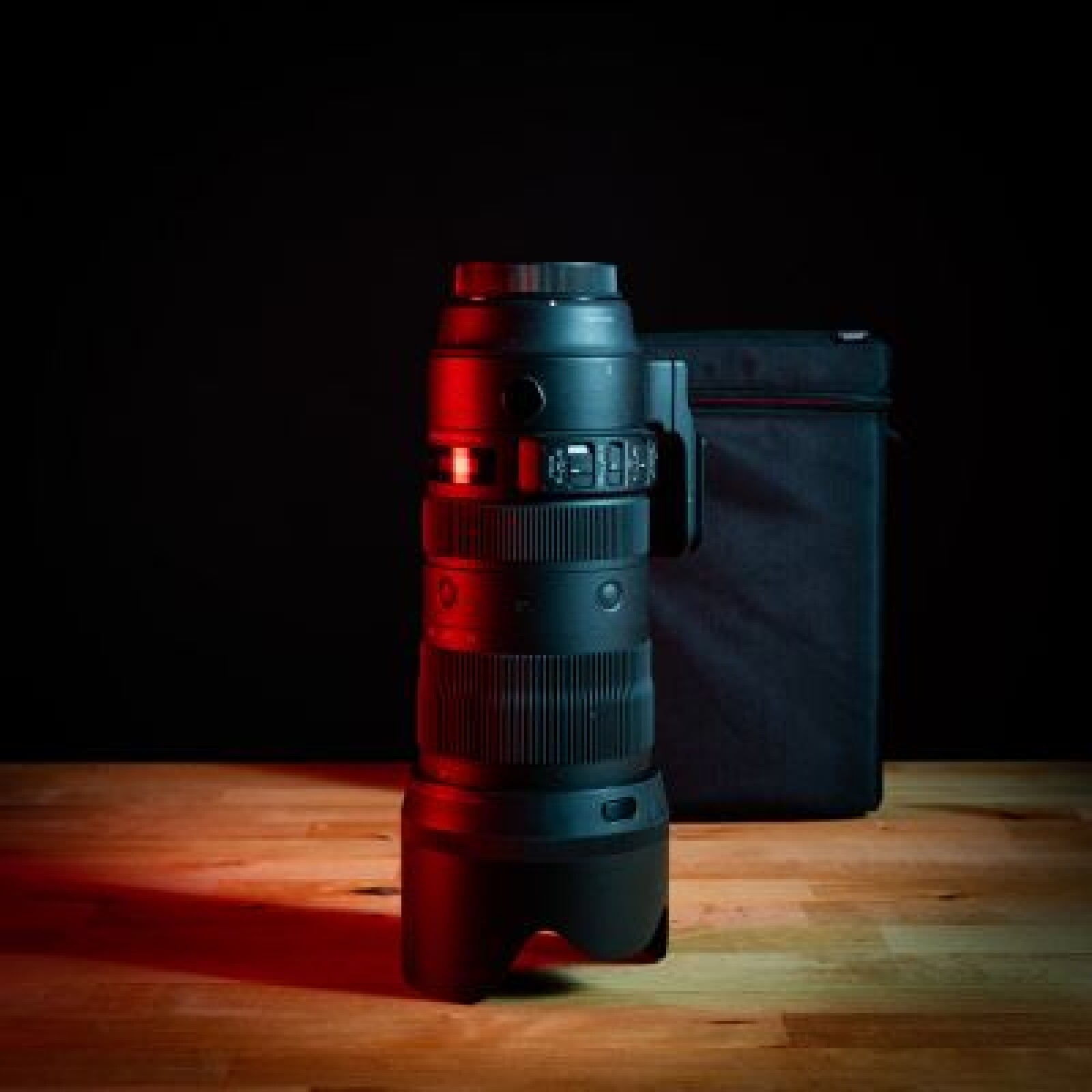 Sigma 70-200mm F2.8 EF mount - Photo 1 sur 1