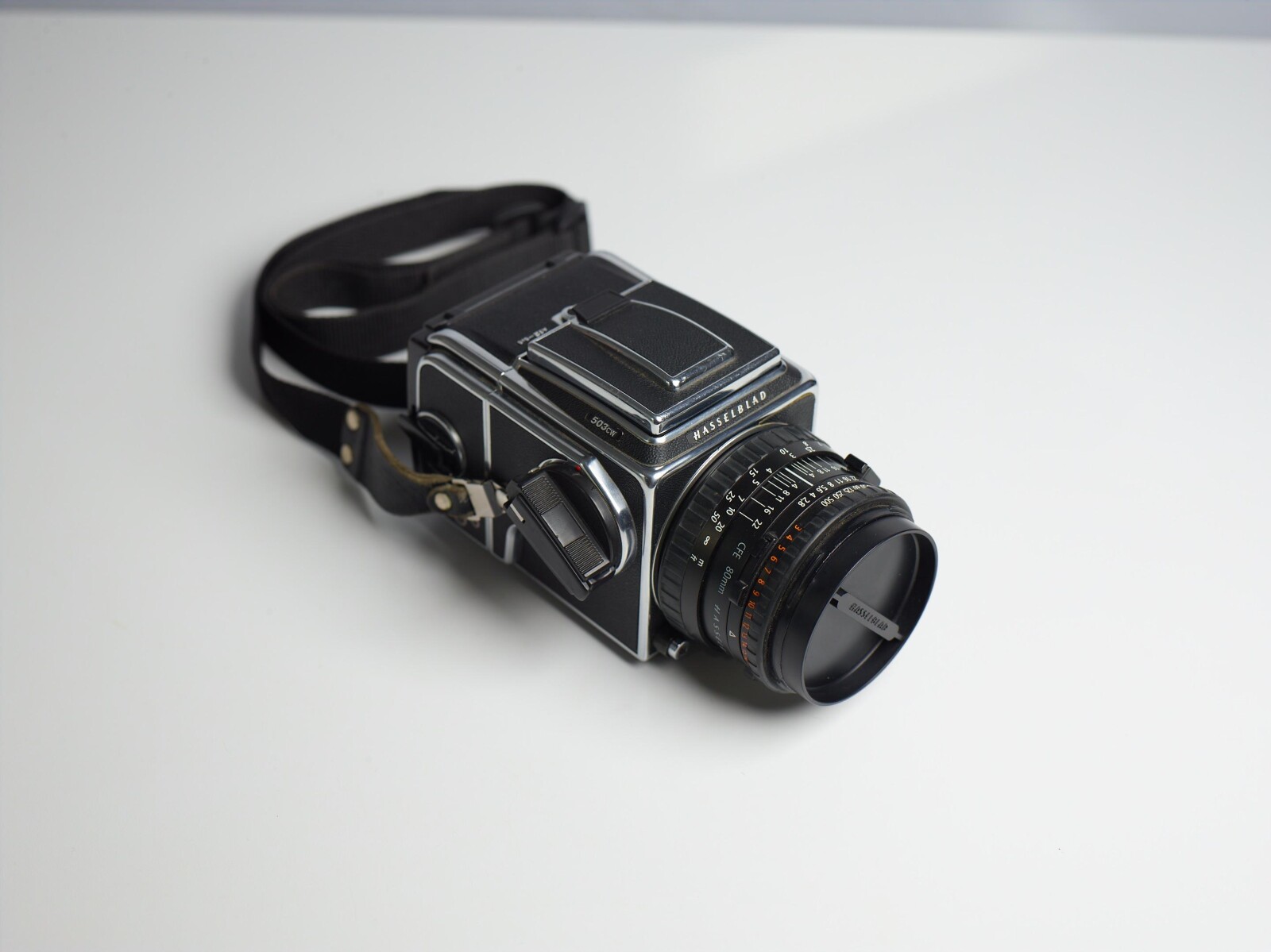 Hasselblad 503cw - Photo 1 sur 2