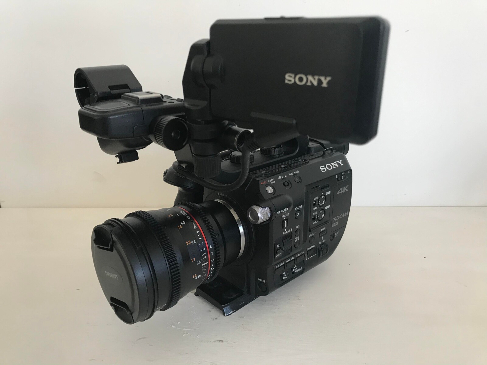 Sony PXW-FS5 - Kit cine - Photo 2 sur 5
