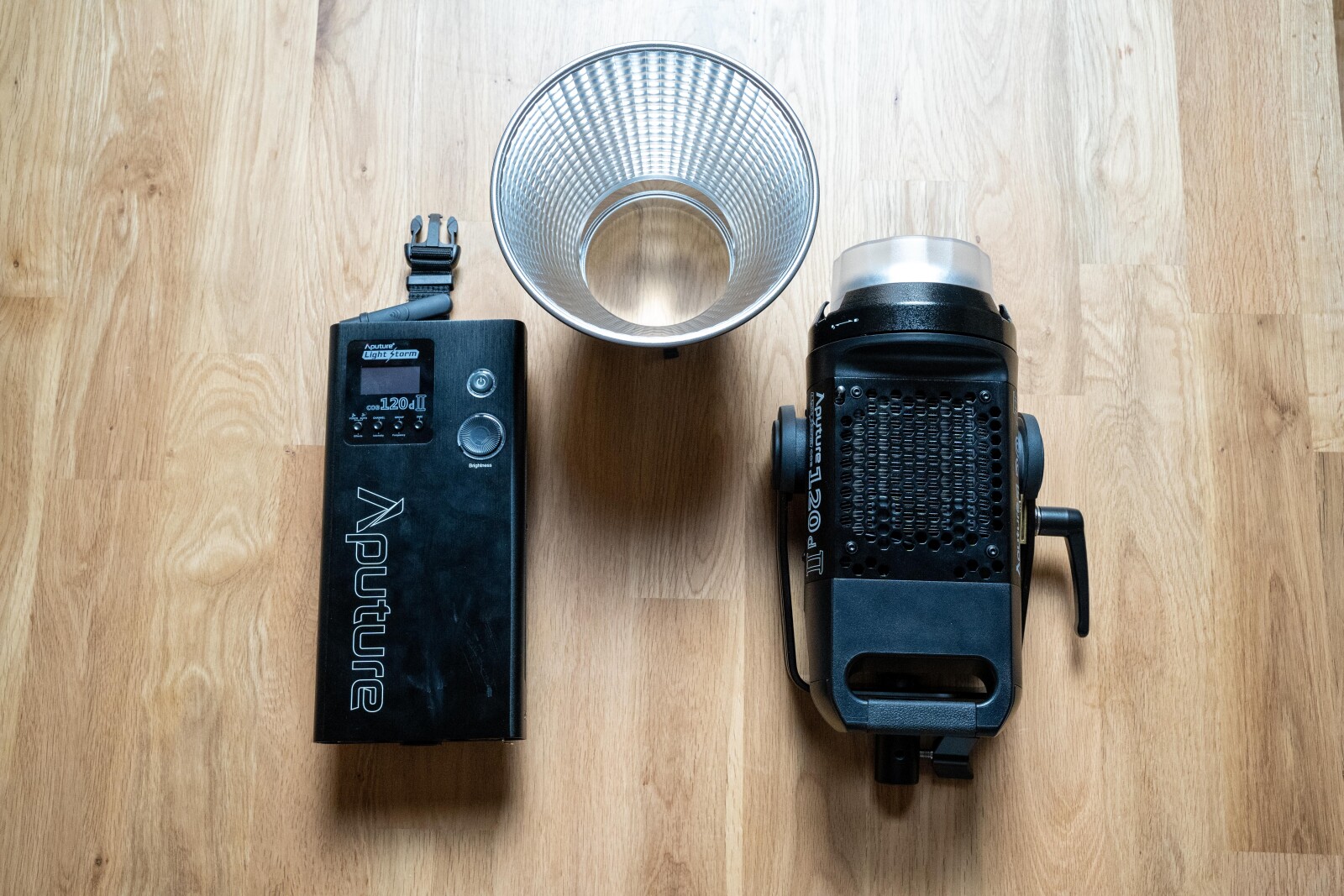 Aputure 120D Mark II - Photo 3 sur 5