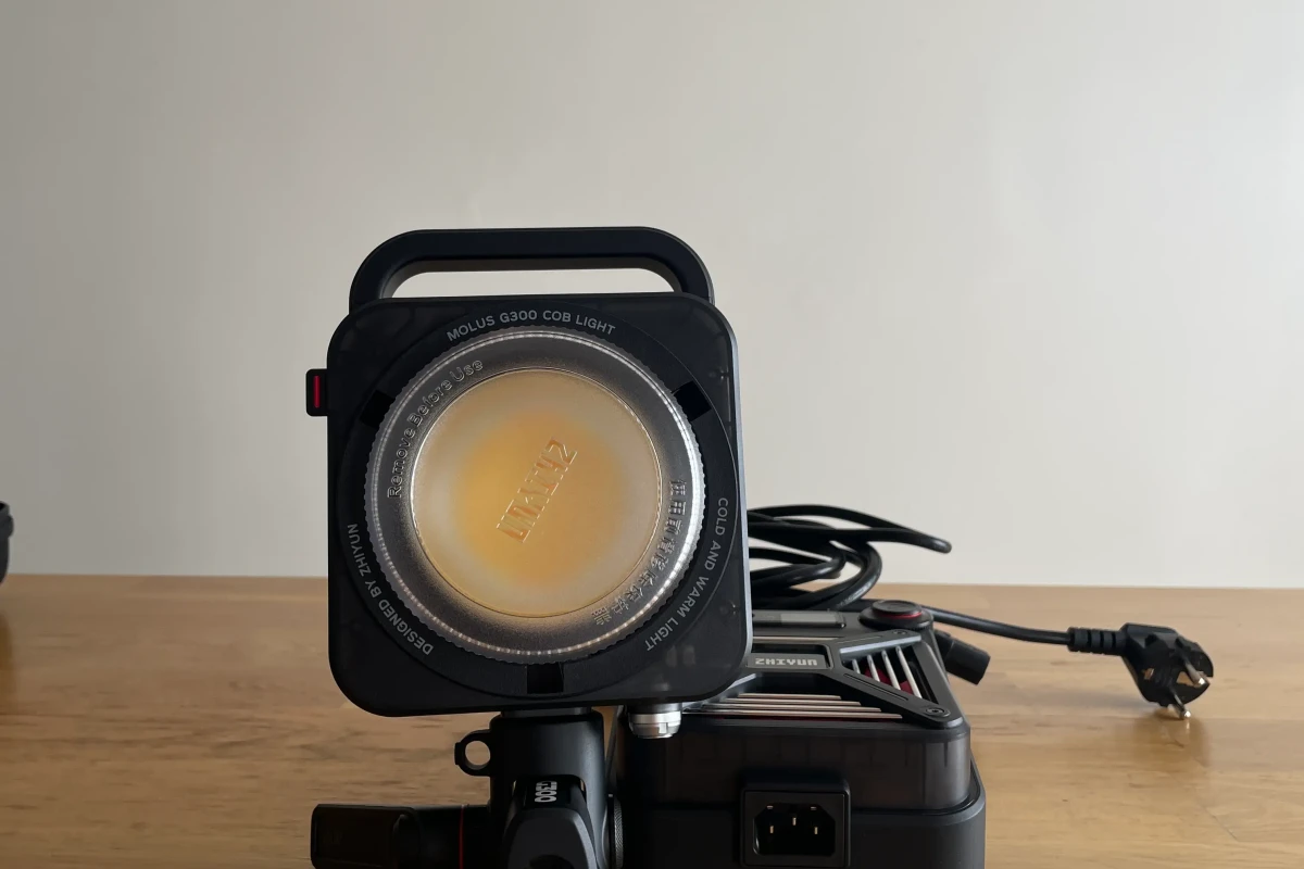 Location Zhiyun Molus G300 - Lightyshare