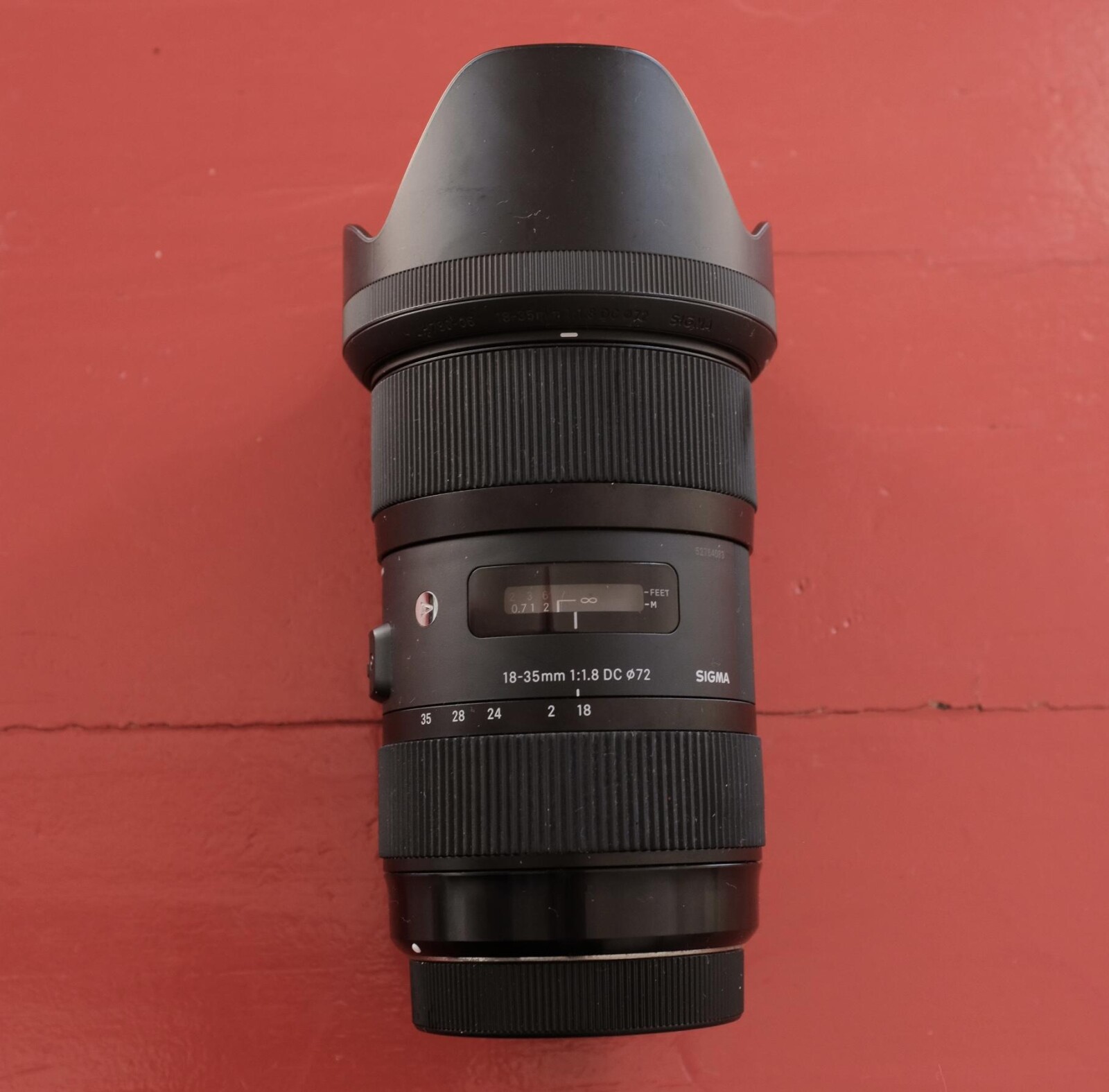 Sigma 18-35 T1.8 monture EF - Photo 1 sur 1