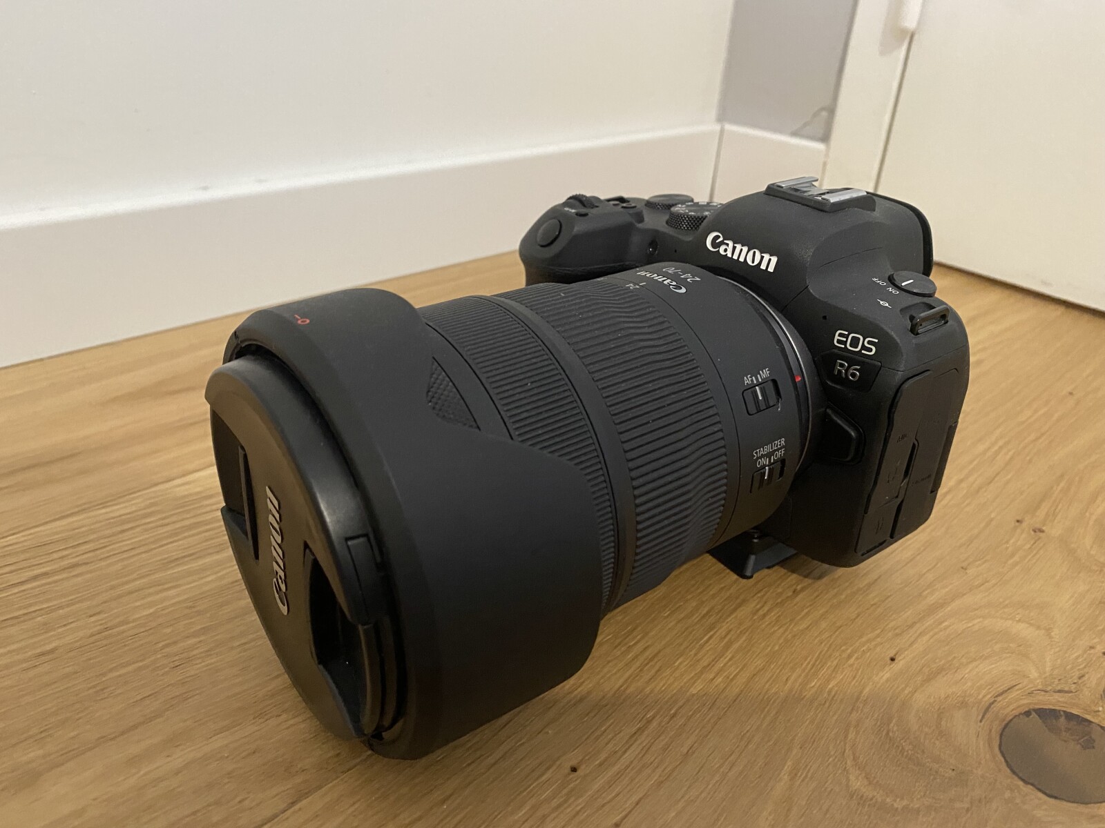 Canon EOS R6 + RF 24-70mm F2.8L - Photo 2 sur 3