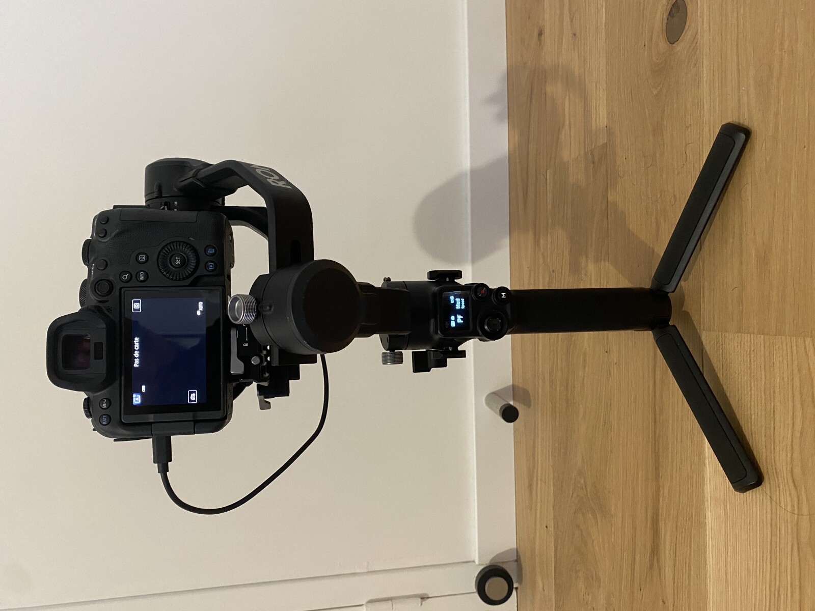 Pack Canon EOS R6 + RF 24-70mm F2.8L + Ronin RSC 2 - Photo 5 sur 5