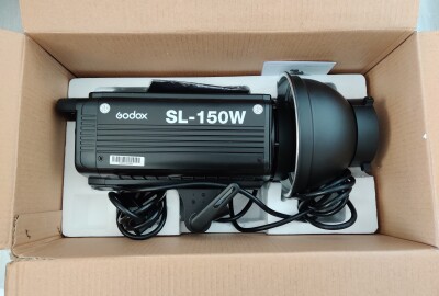 Location Lumière Godox SL 150W