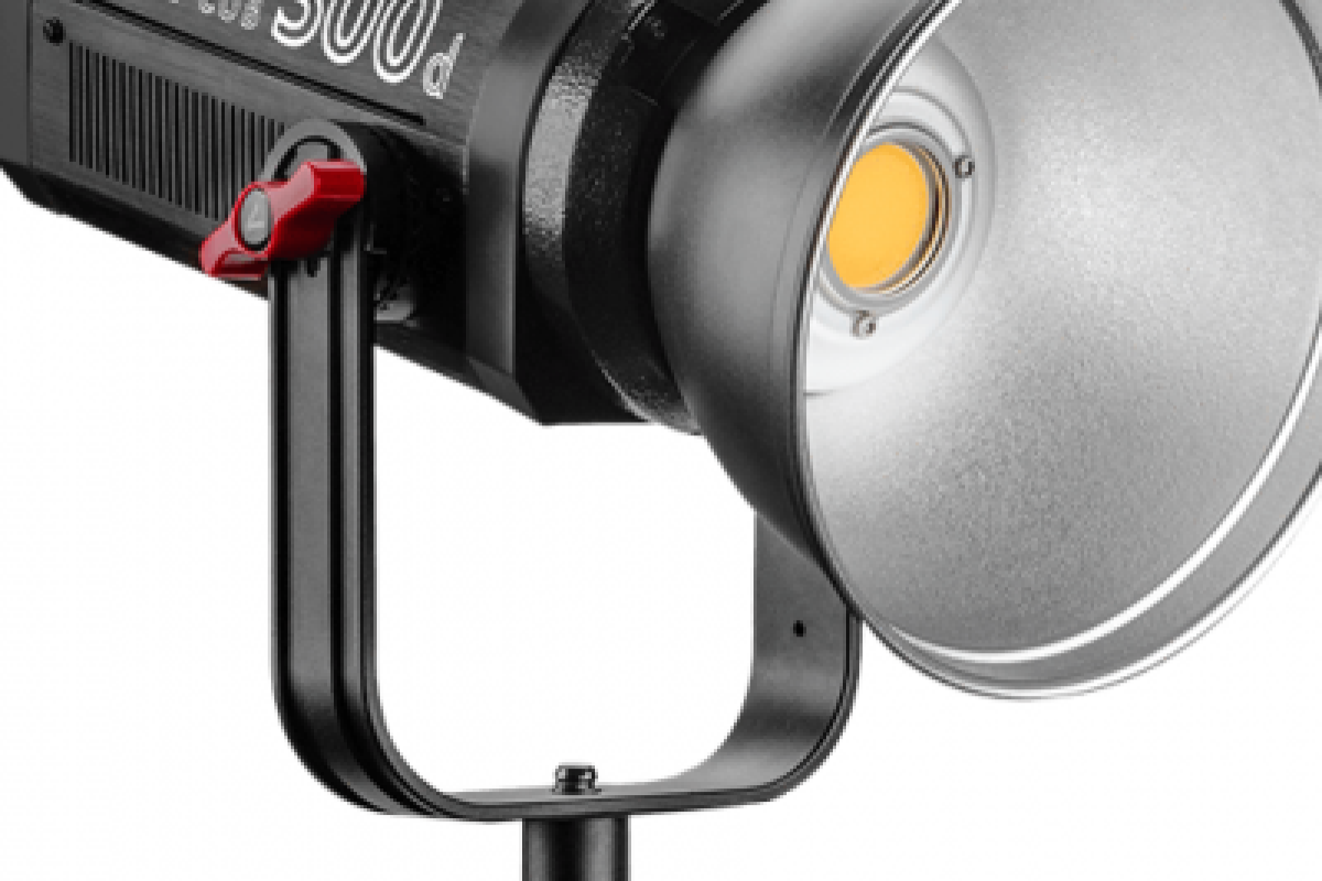 Location Aputure COB 300d - Lightyshare
