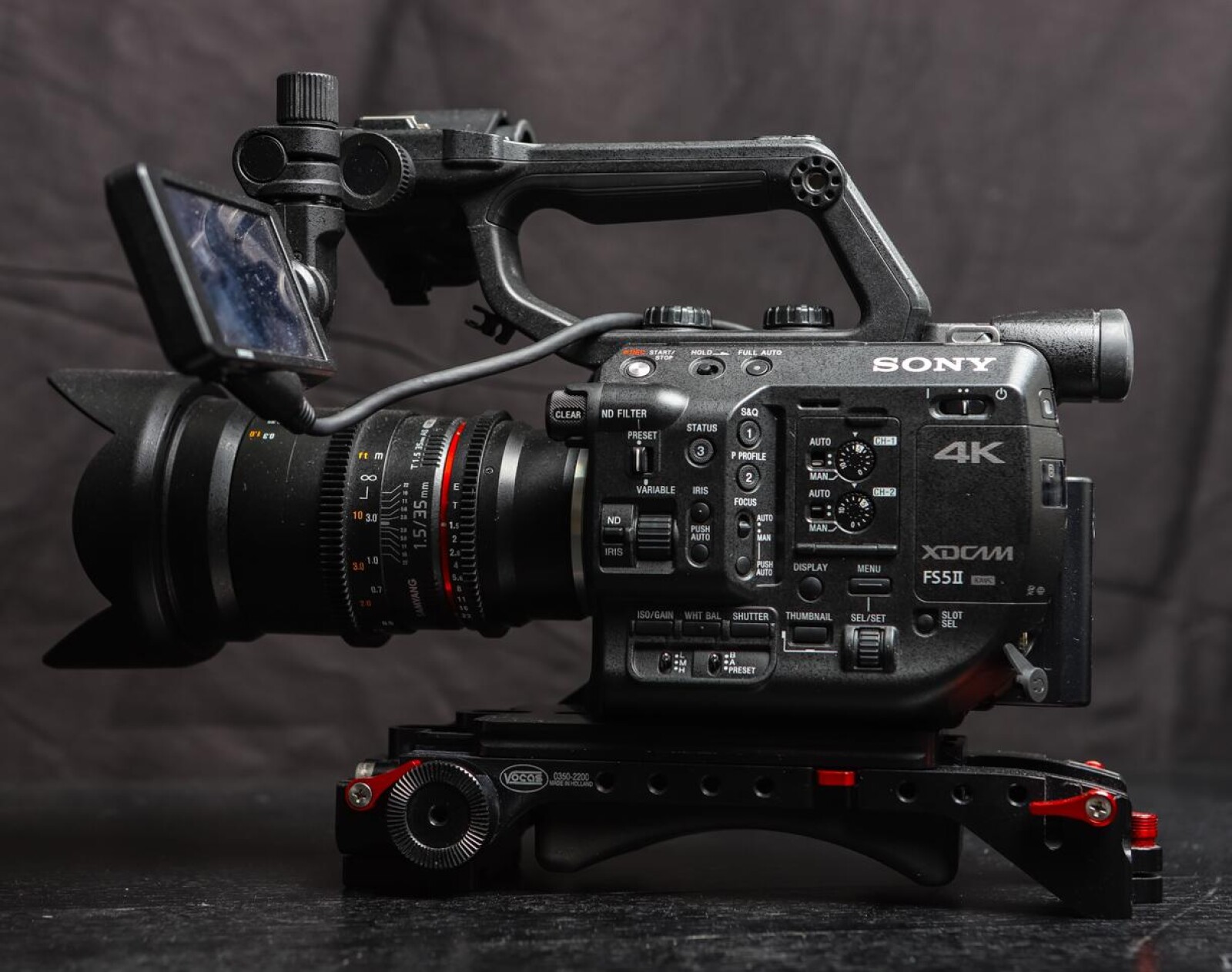 Sony PXW-FS5 Mark II - Photo 2 sur 3