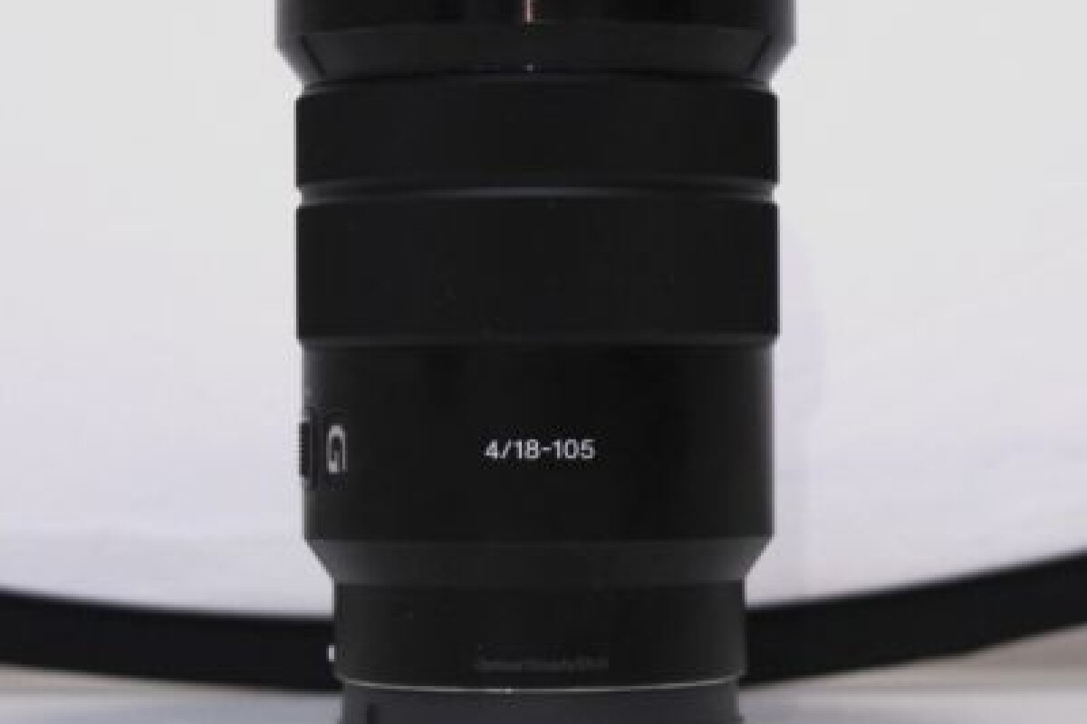Location Optique Sony 18 - 105 mm stabilisée F4 + Filtre UV + Macro - Lightyshare