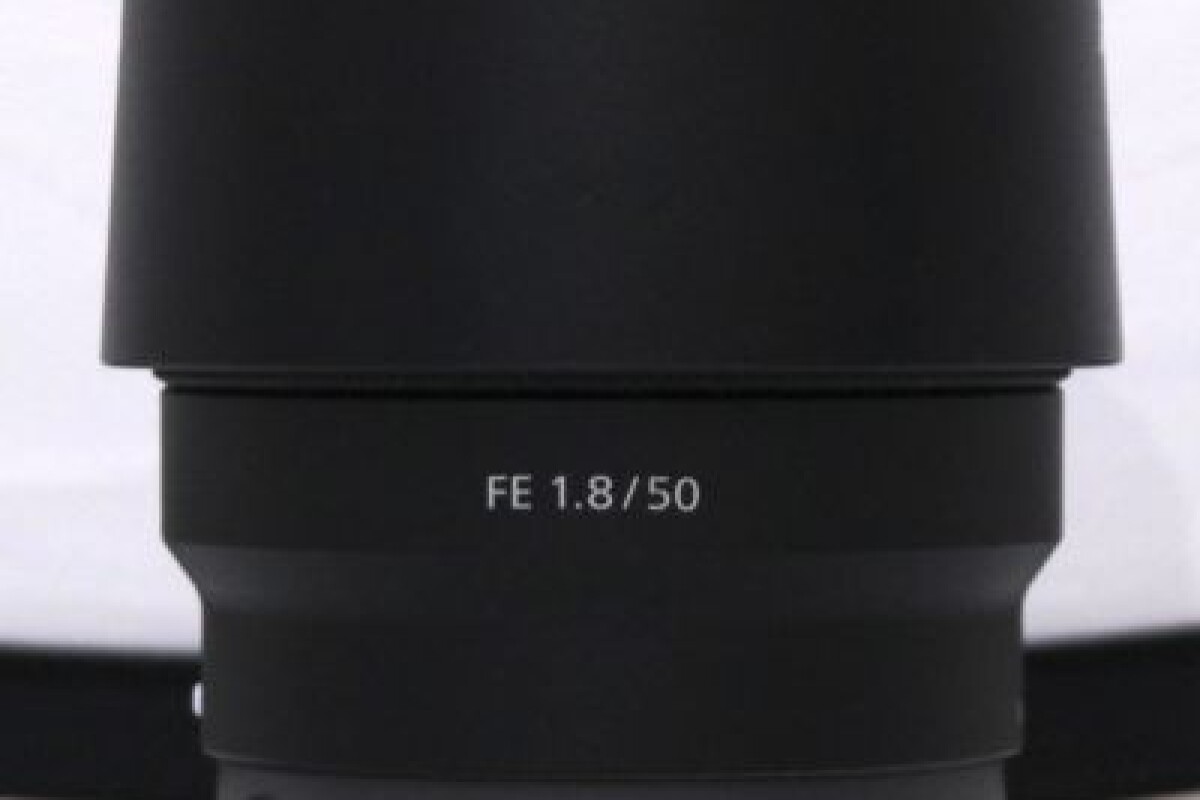 Location Optique Sony 50 mm F1.8 + Filtre Variable ND - Lightyshare