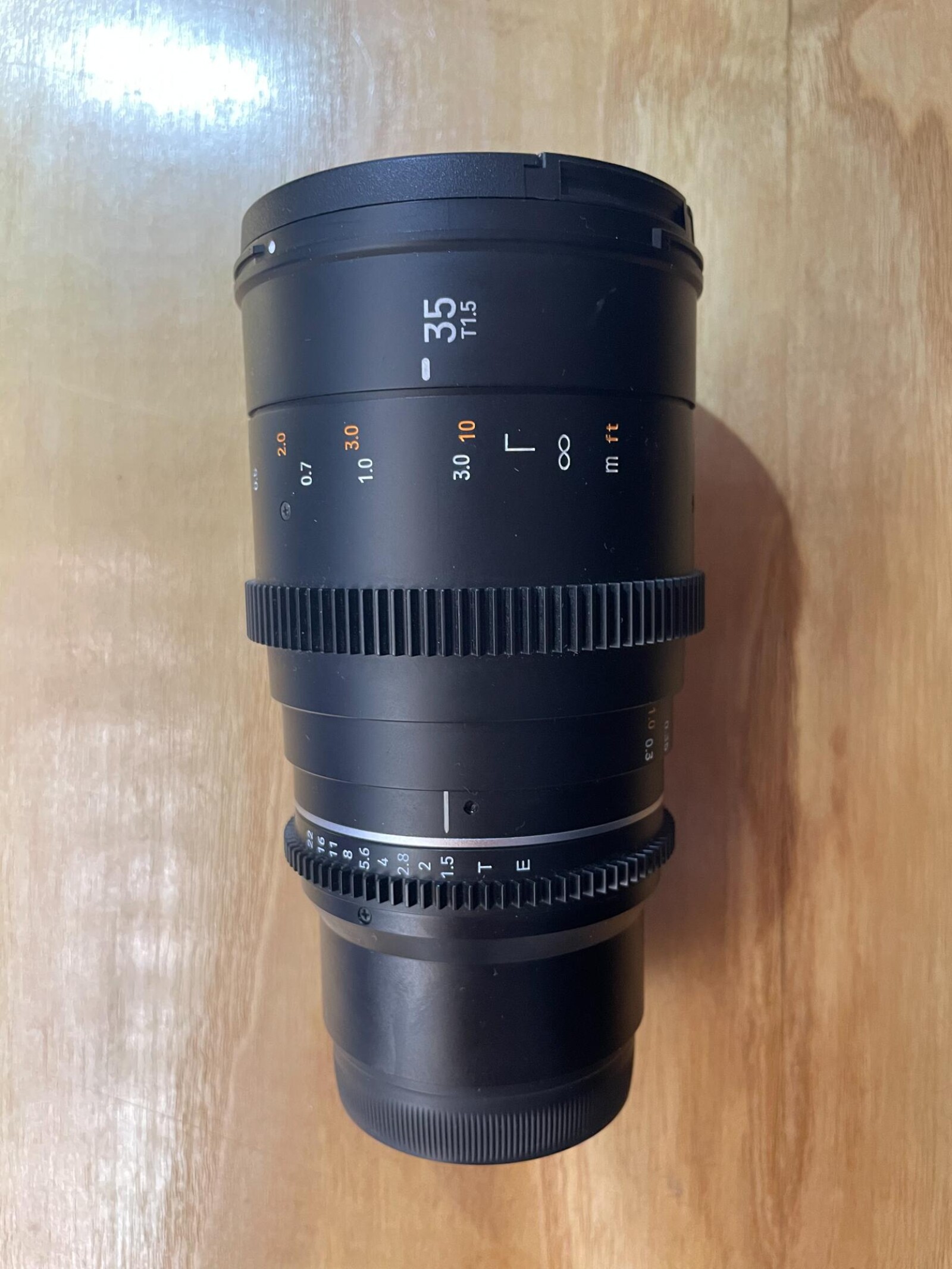 optique ciné Samyang 35mm T1.5  VDSLR MK2  - Photo 1 sur 2