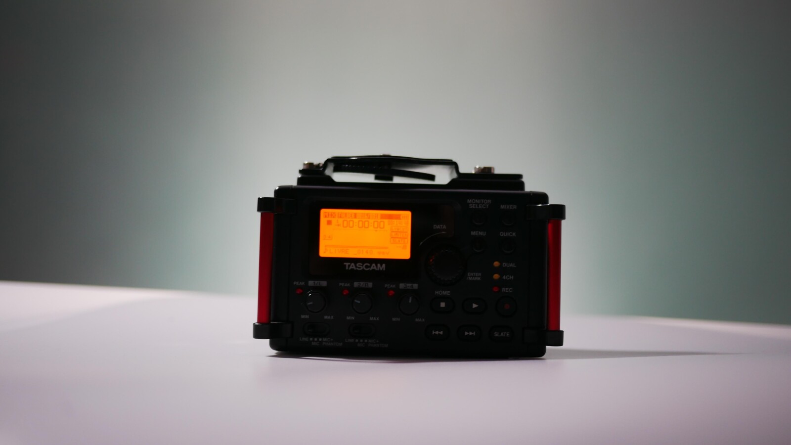 Enregistreur audio Tascam DR-60DMKII - Photo 2 sur 3