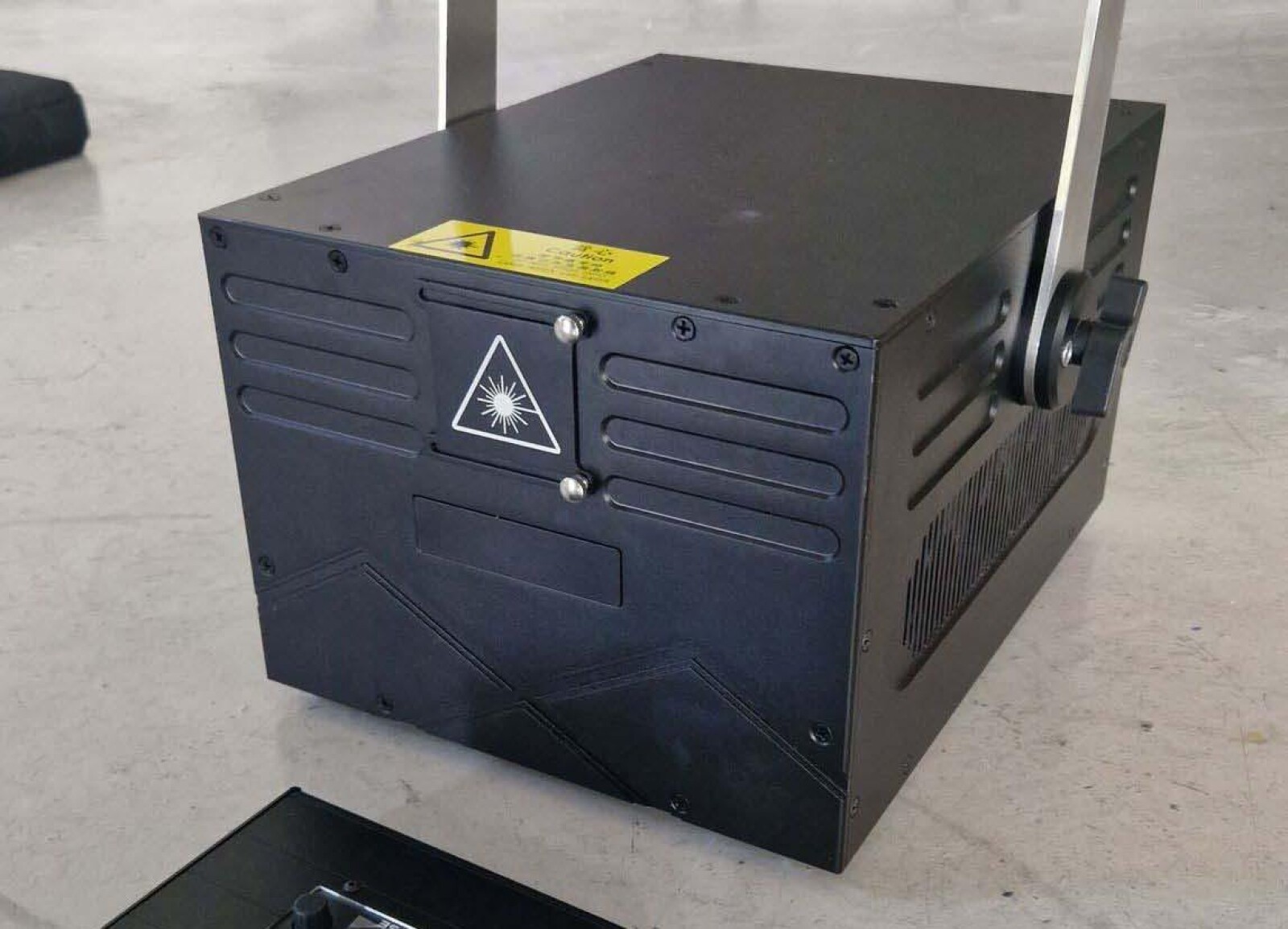 Laser 15W RGB (contrôlable avec FB4 incluse) - Photo 1 sur 5