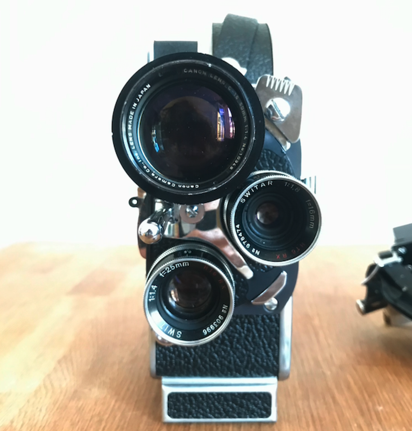 Bolex H16 rex 4 - Super 16 + Objectifs - Photo 3 sur 3