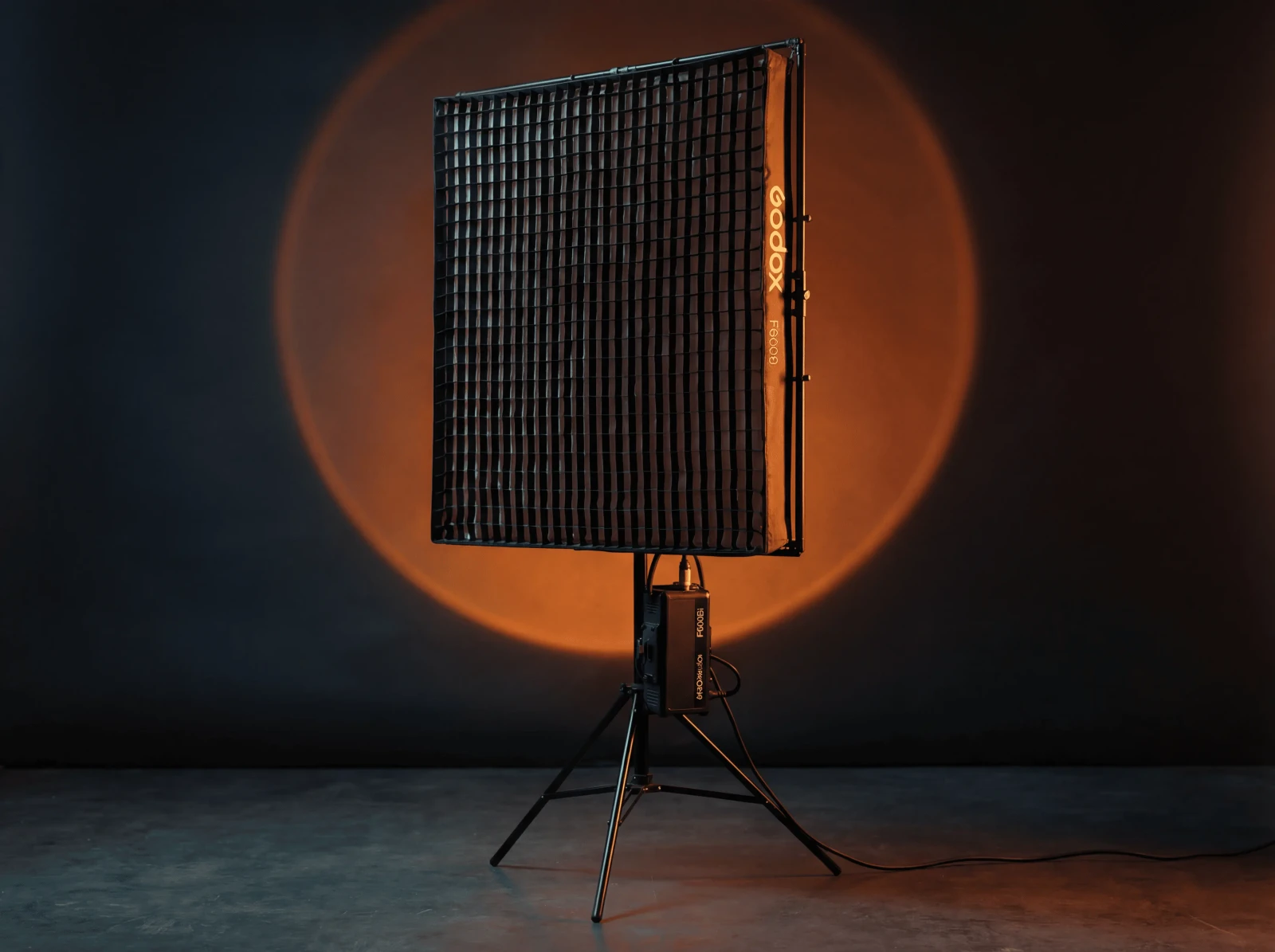 Godox KNOWLED F600Bi - Photo 1 sur 2
