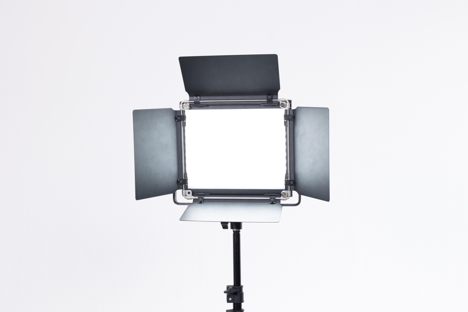 Lumière NEEWER 660 LED  - Photo 1 sur 2
