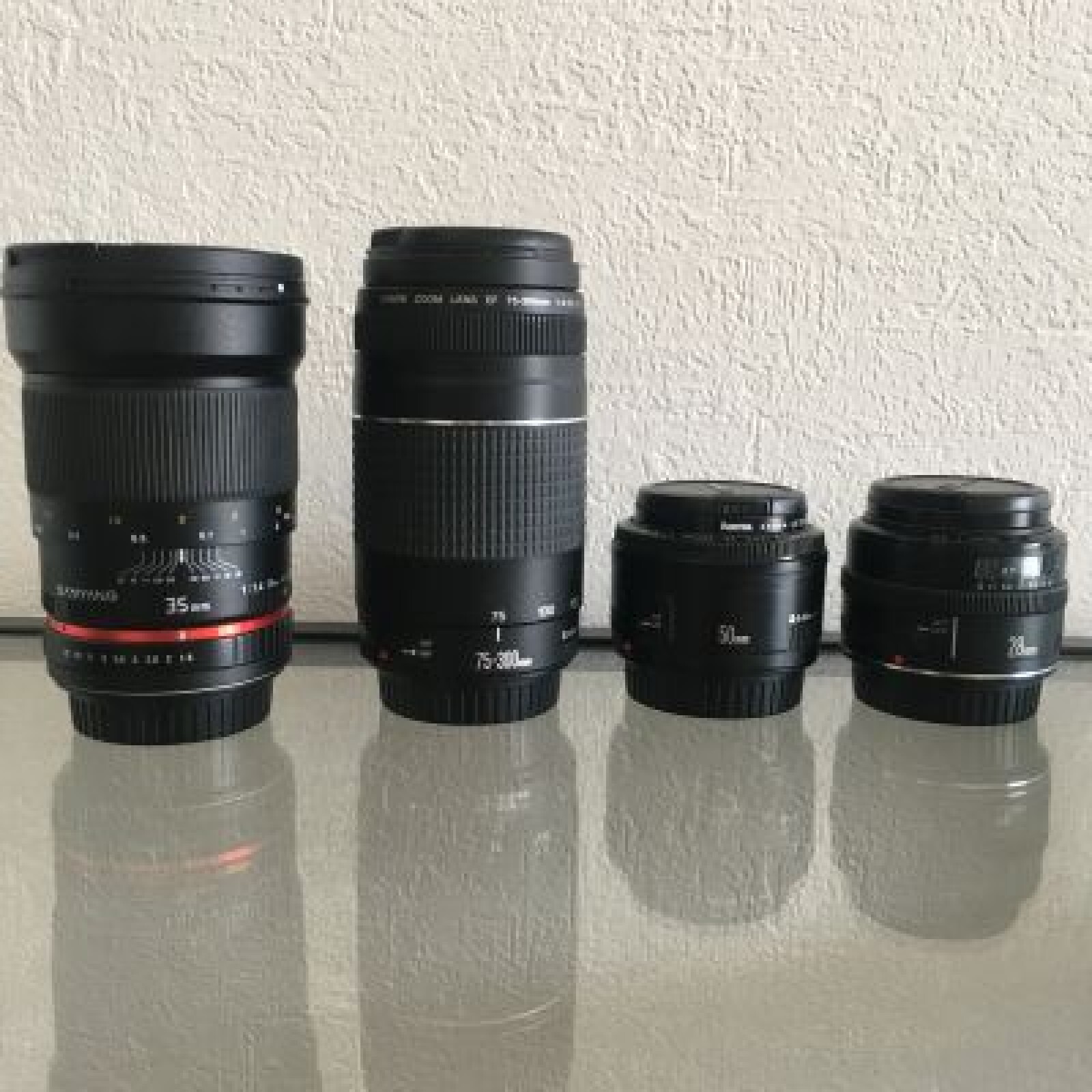 Pack objectifs EF Canon Samyang 28mm/35mm/50mm/75-300mm - Photo 1 sur 5