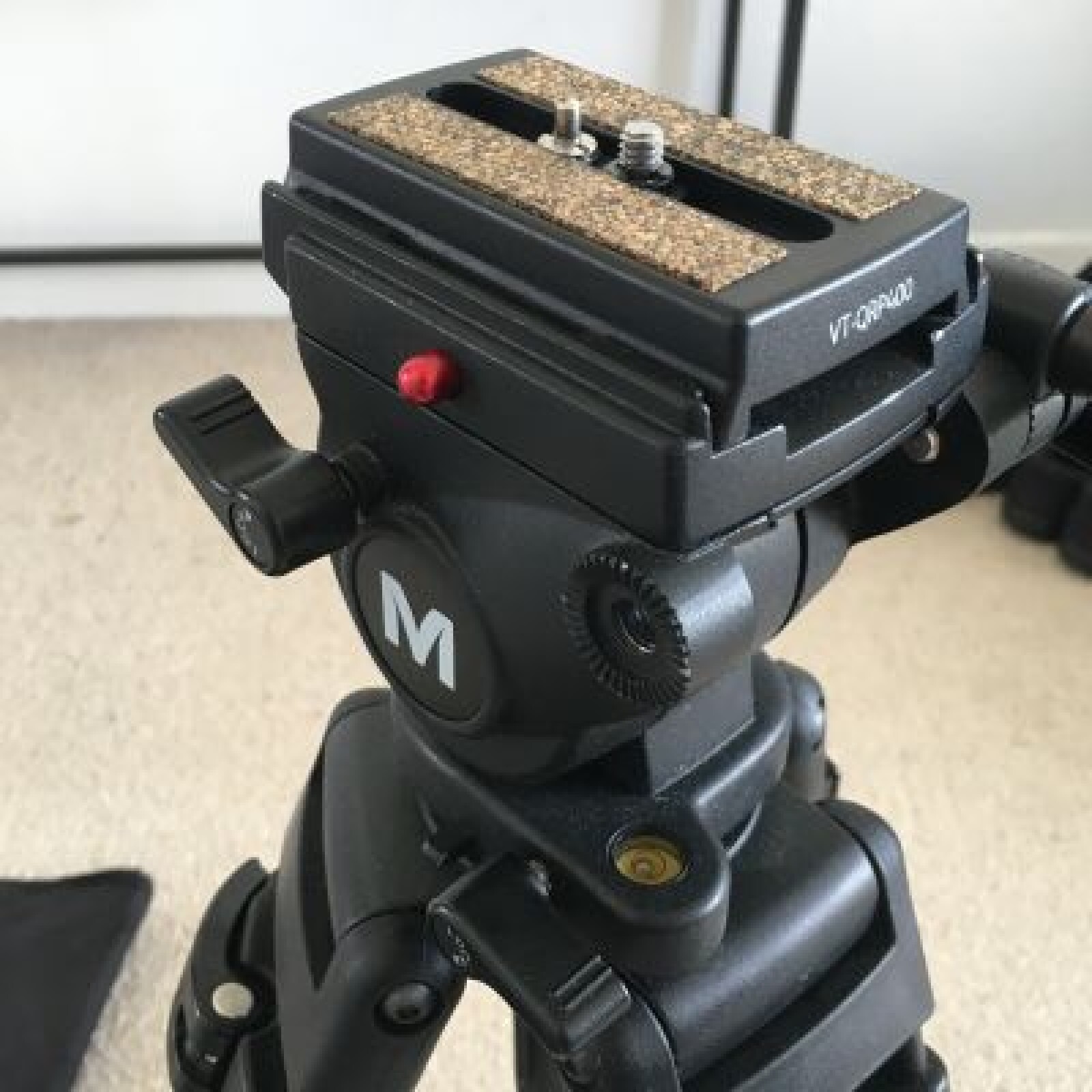 Trépied Fluid head Magnus VT-4000 - Photo 4 sur 5