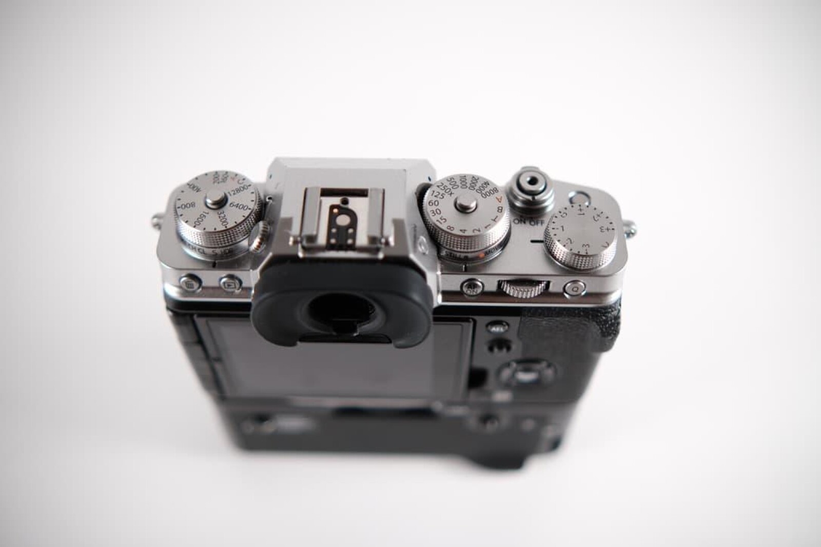 Fujifilm XT-4 avec grip vertical VG-XT4 - Photo 2 sur 7