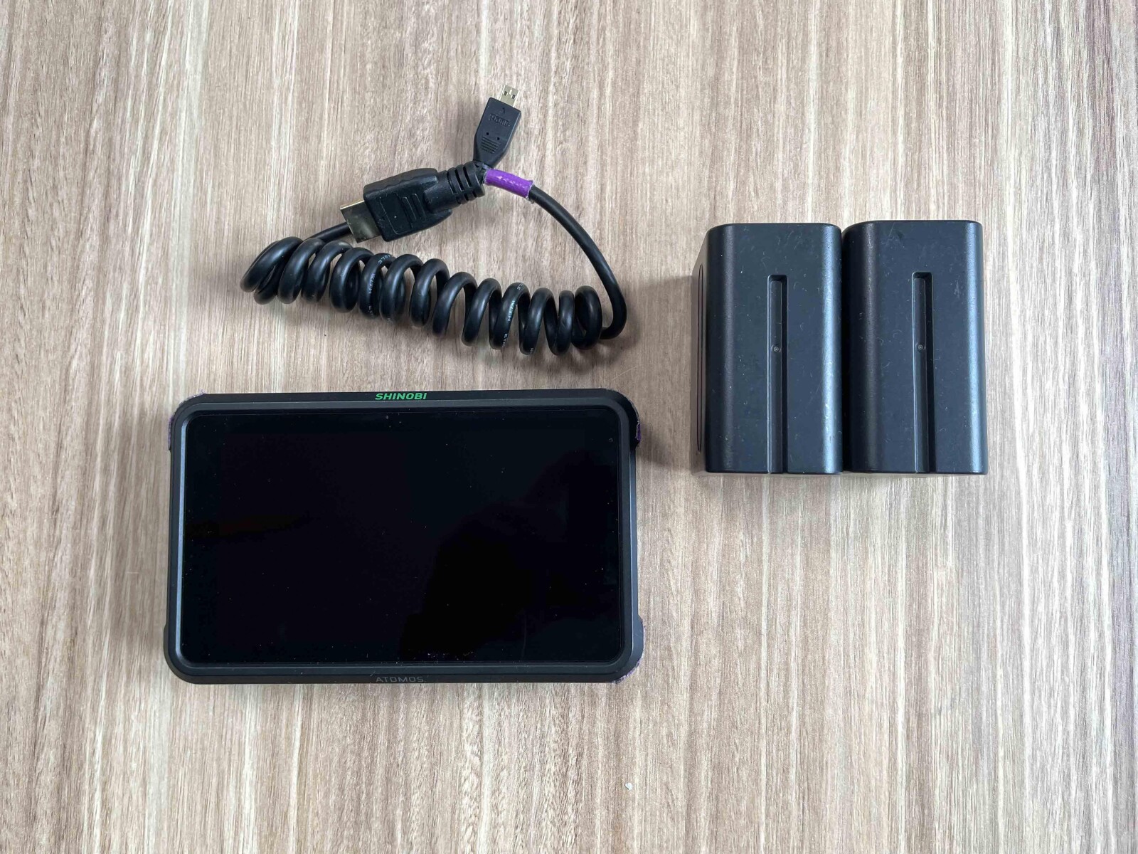 Atomos Shinobi - Moniteur (Batteries incluses) - Photo 1 sur 2
