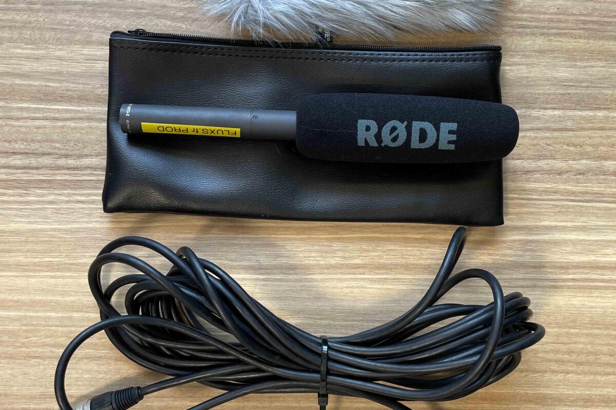 Location Rode NTG2 + Deadcat - Microphone Canon - Lightyshare
