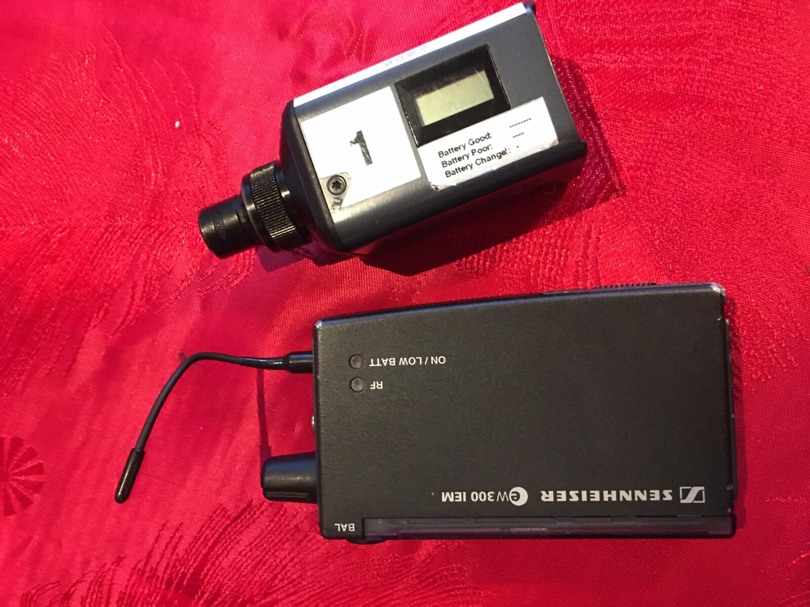 EW 300 IEM Kit Recepteur + Emetteur Sennheiser  - Photo 1 sur 1