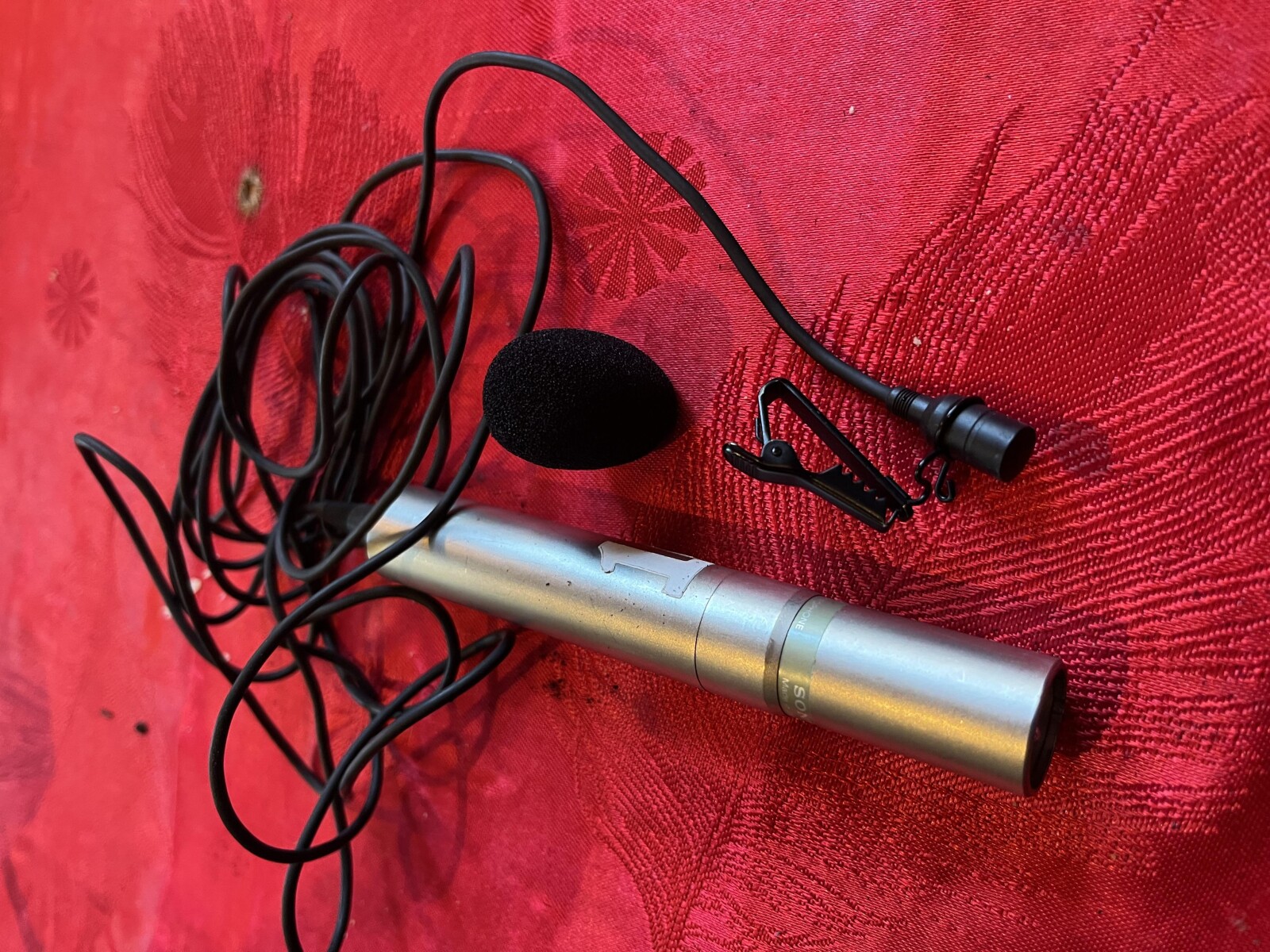 Sony ECM-44B micro-cravate omnidirectionnel XLR - Photo 2 sur 3