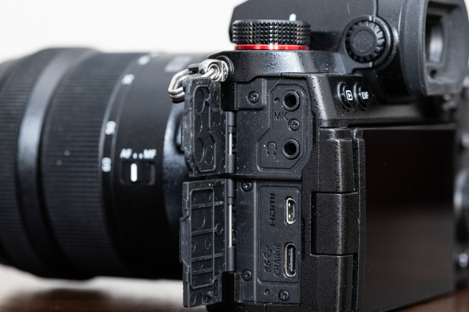 Panasonic Lumix S5 + carte SD + Objectif 24-70 2.8 sigma - Photo 3 sur 5
