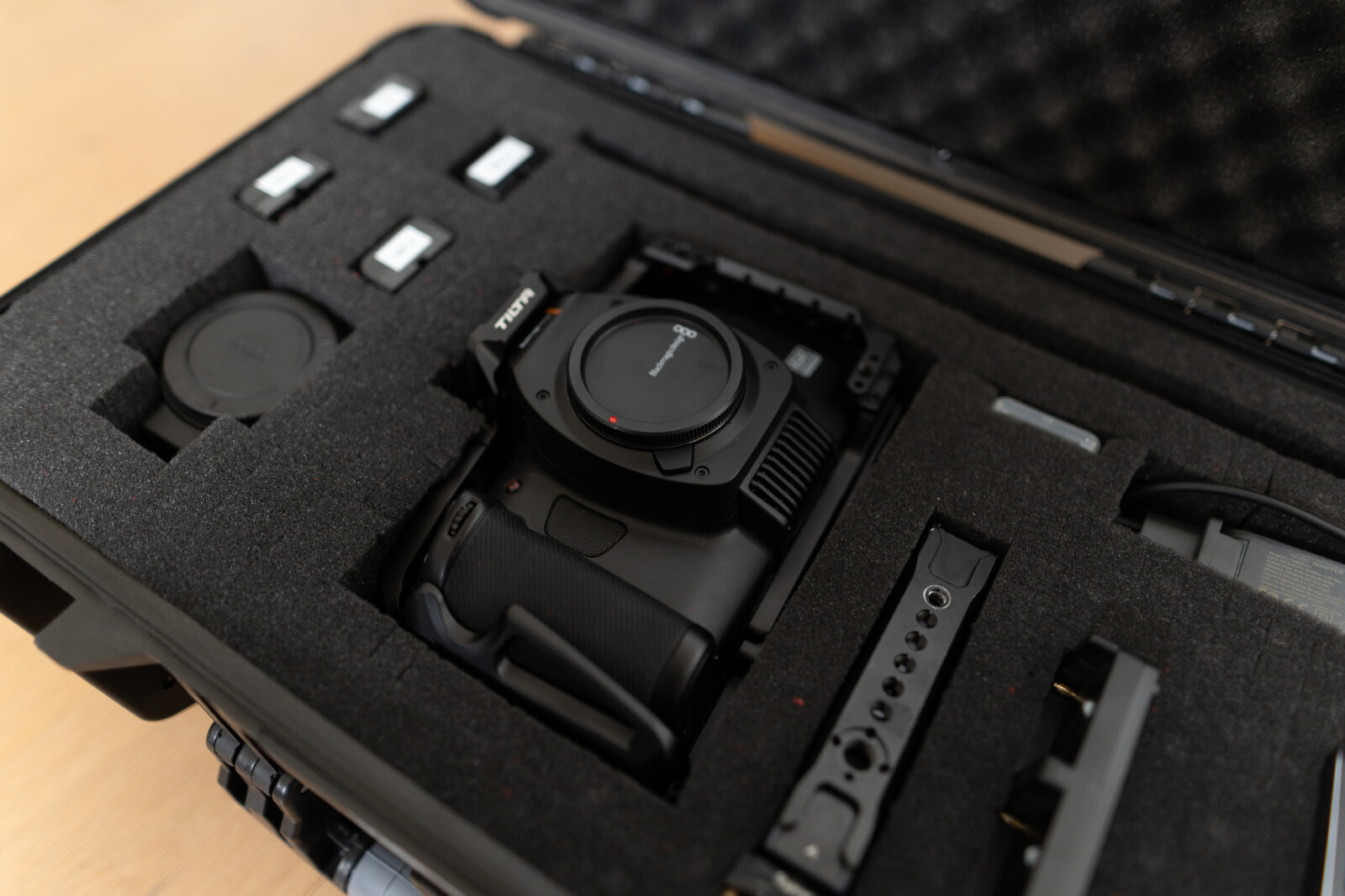 BMCC6K FF -  Blackmagic Cinema Camera 6K Full Frame - Photo 4 sur 5