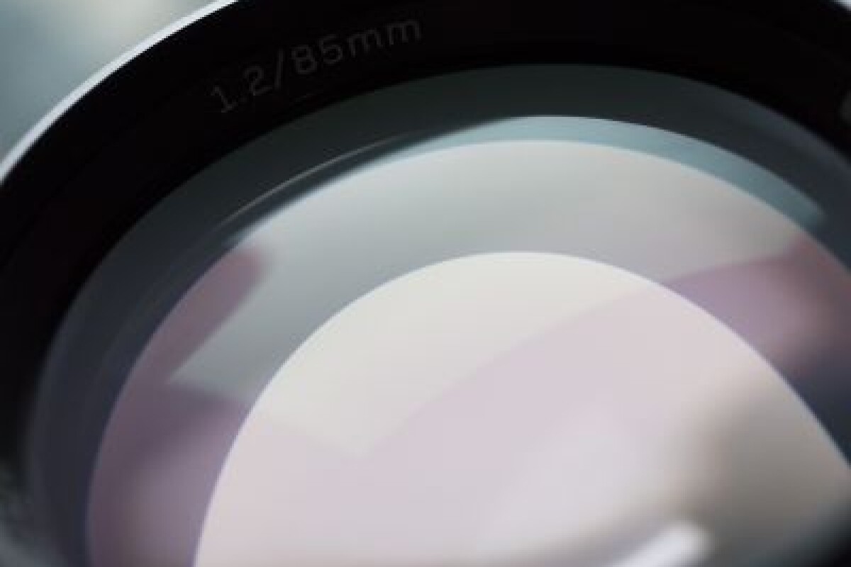 Location 85mm f/1.2 Nikon Mitakon Speedmaster - Lightyshare