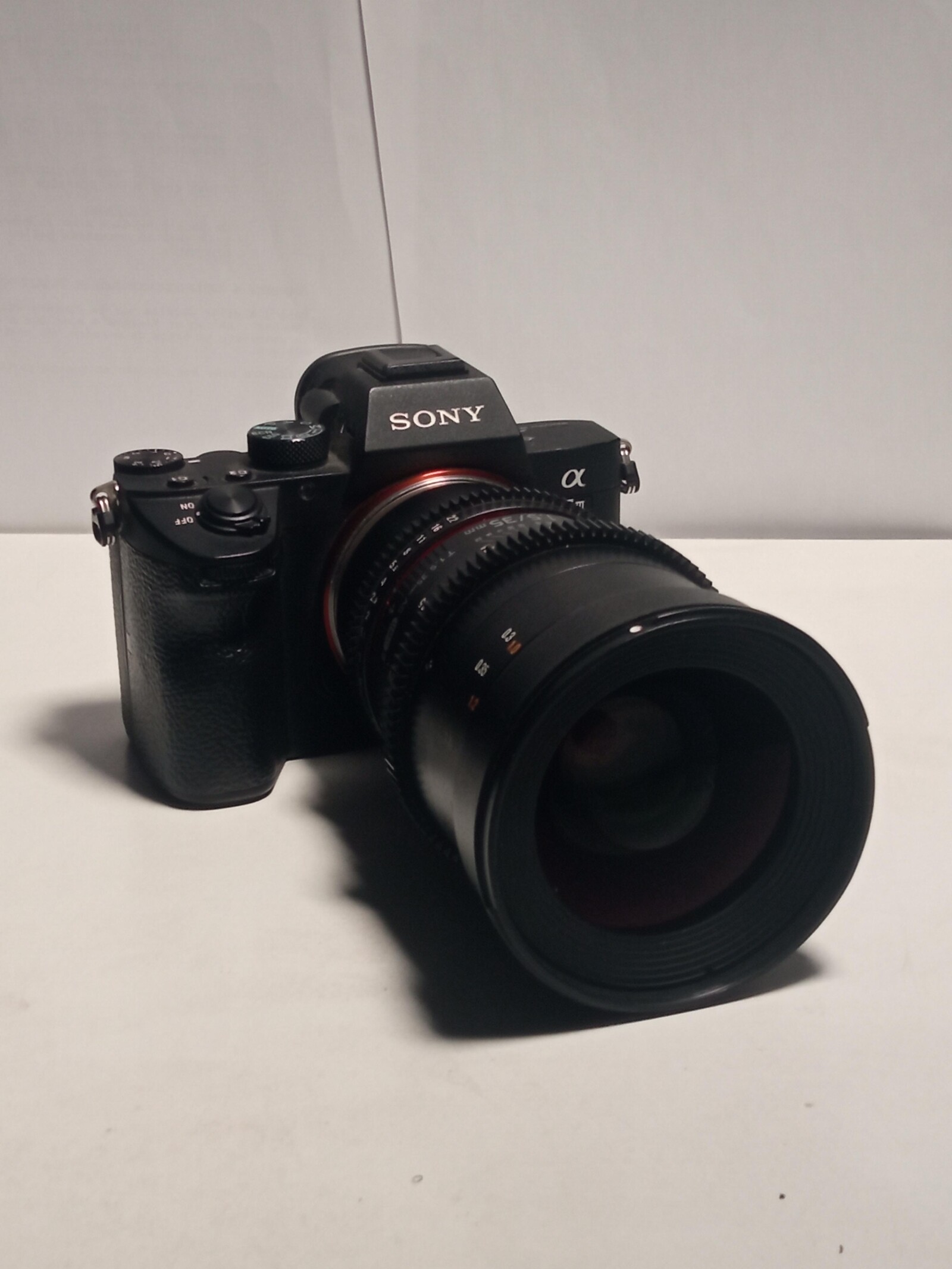 Samyang 35mm T1.5 monture Sony E  - Photo 1 sur 1