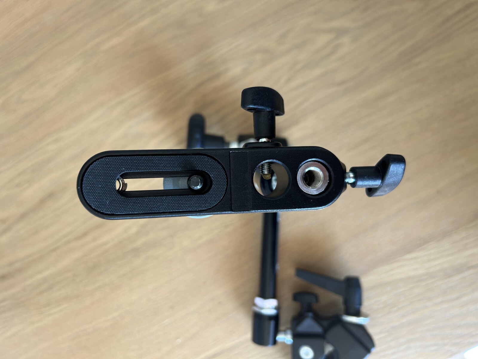 Bras Magique Manfrotto 244 avec Super Clamp 035 - Photo 2 sur 4