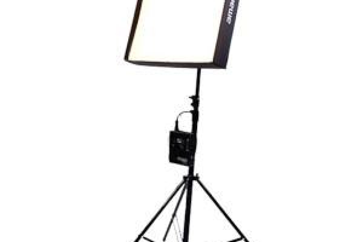 Location Aputure Amaran F22C - Livraison Gratuite ! - Lightyshare